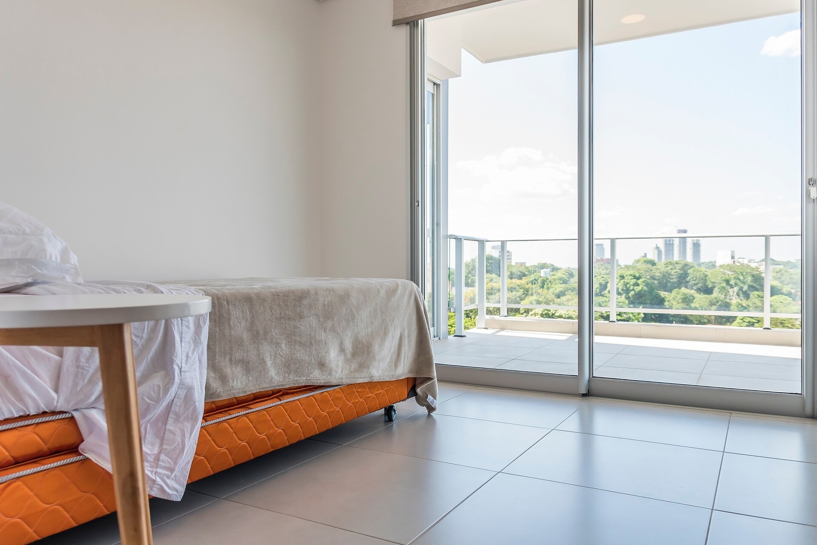  8 Meridian Executive Rentals