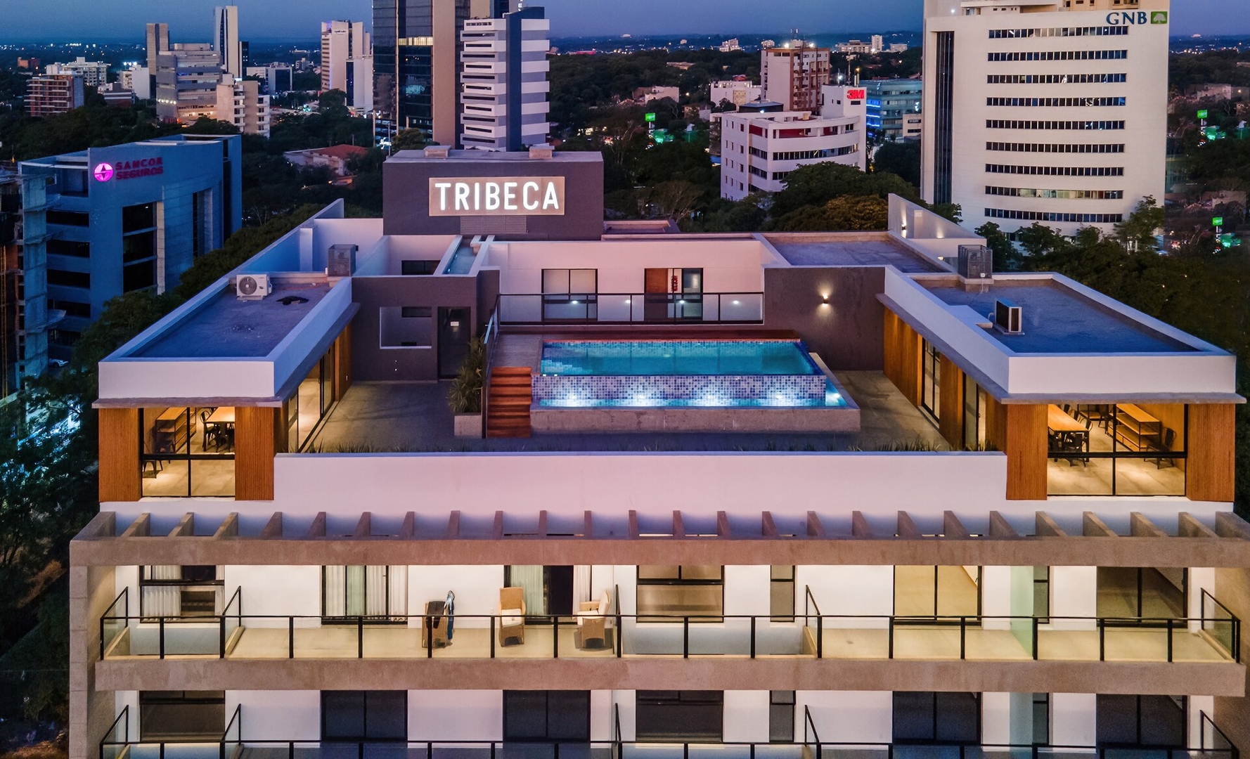 ¡A 30m del Shopping del Sol! 13 Meridian Executive Rentals