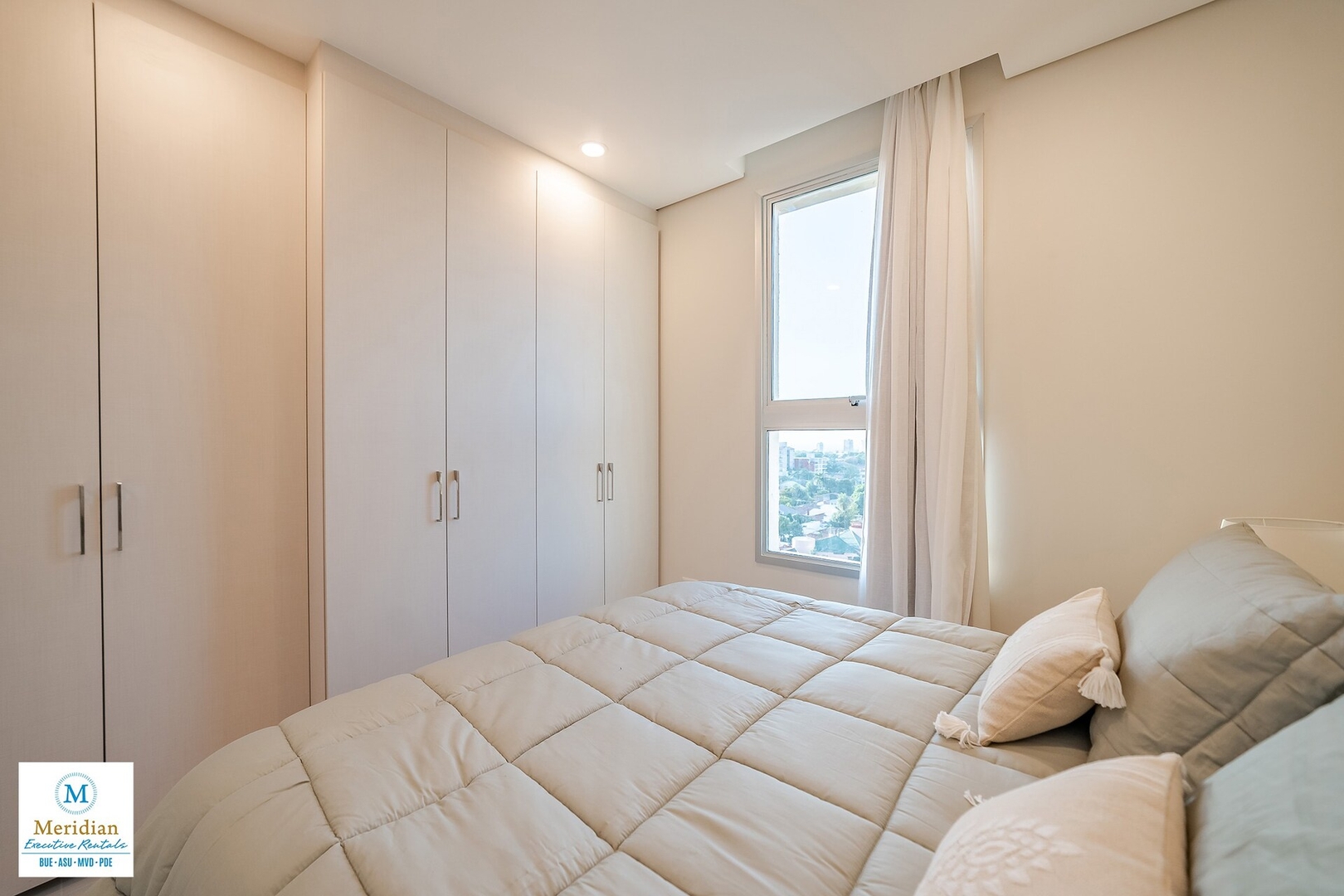 Departamento Premium a pasos del Shopping del Sol! 9 Meridian Executive Rentals