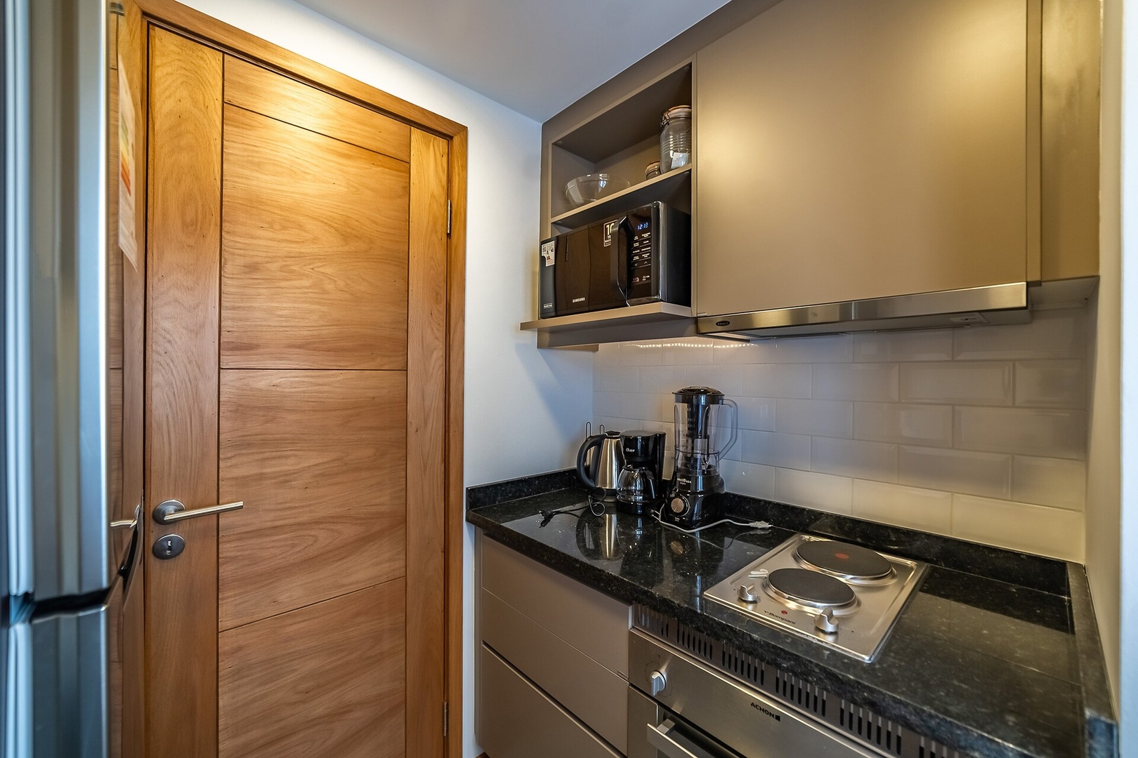 ¡A pasos de Paseo La Galería y a estrenar! 10 Meridian Executive Rentals