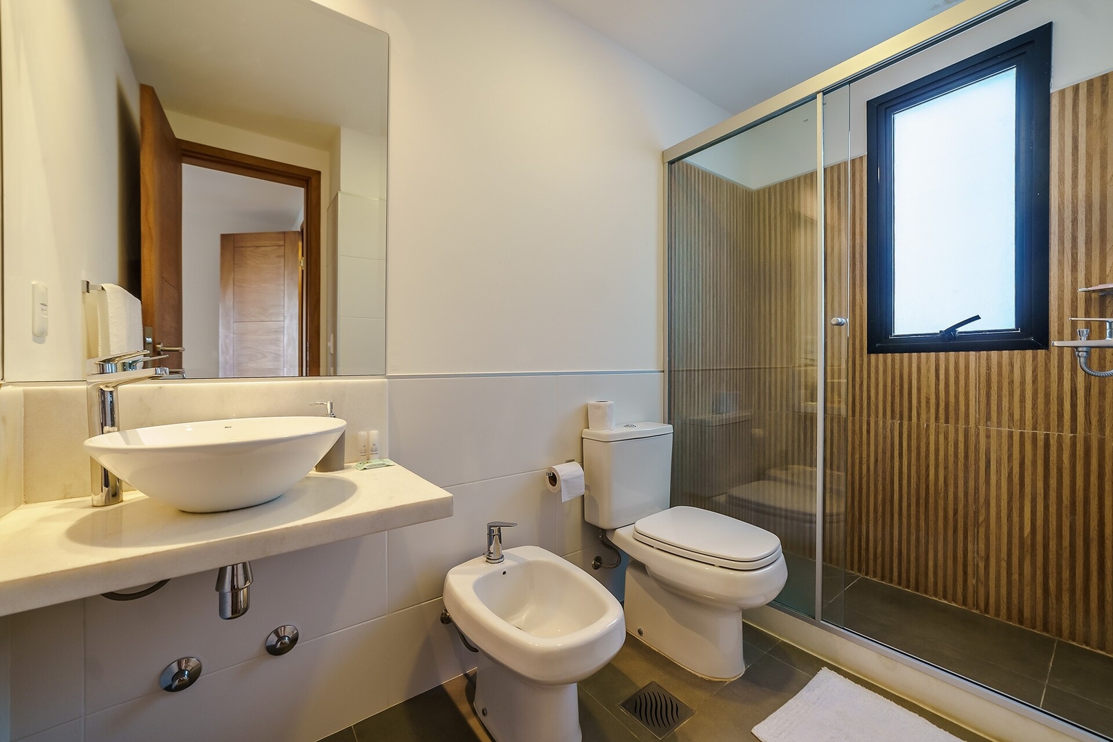  9 Meridian Executive Rentals