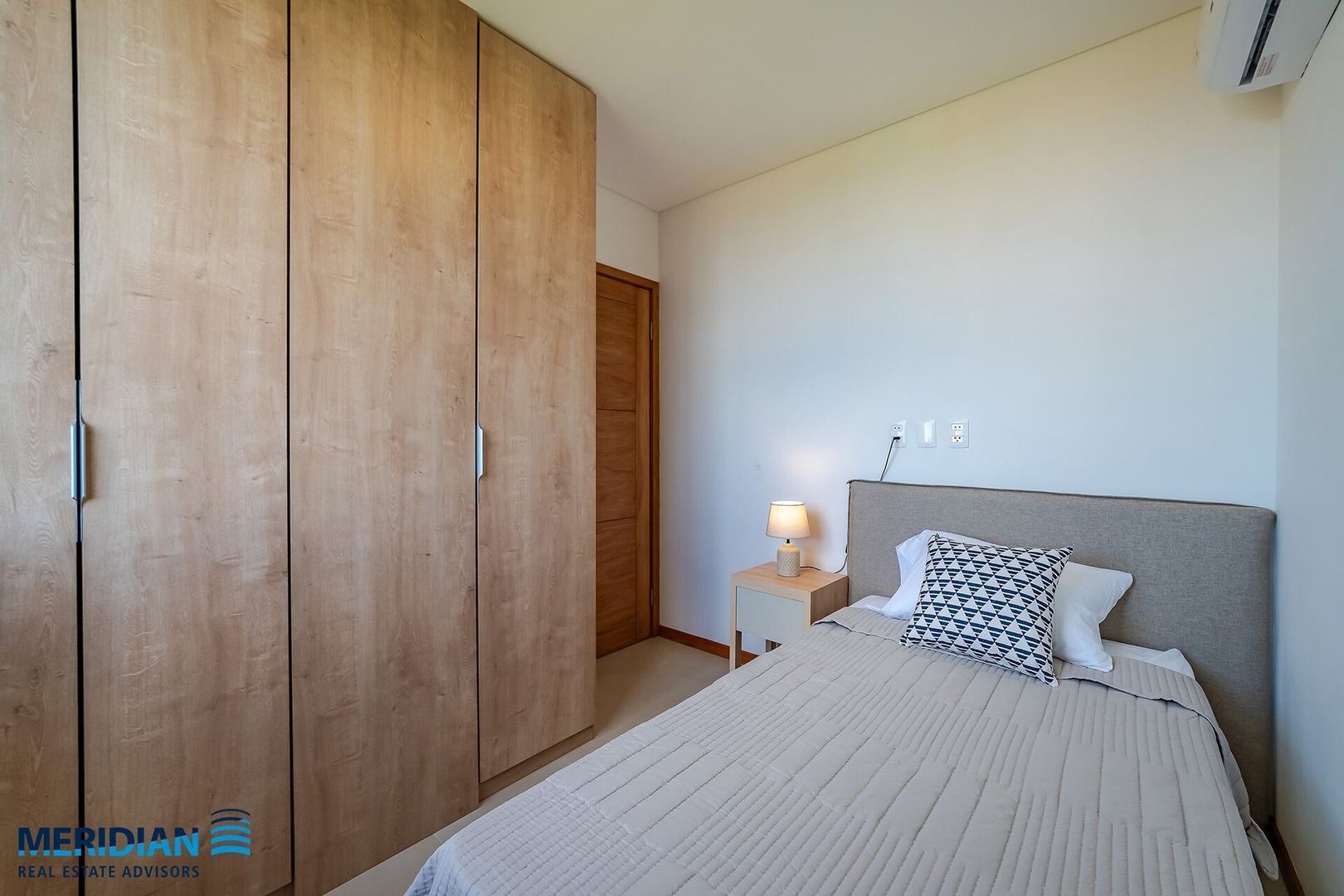  15 Meridian Executive Rentals