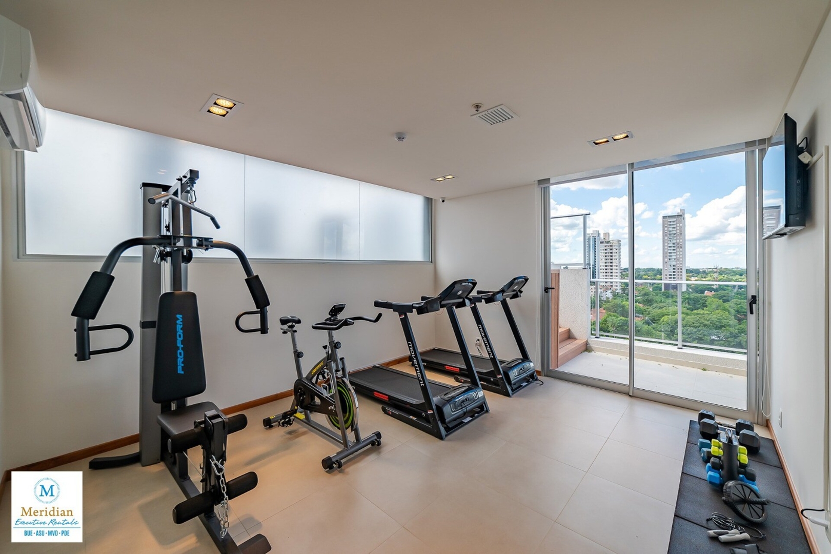  16 Meridian Executive Rentals