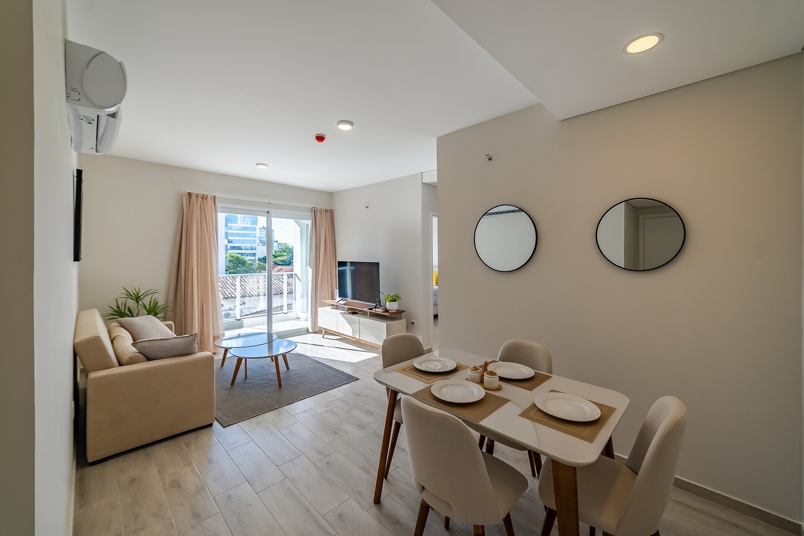 ¡A 200m de Paseo La Galería! 6 Meridian Executive Rentals