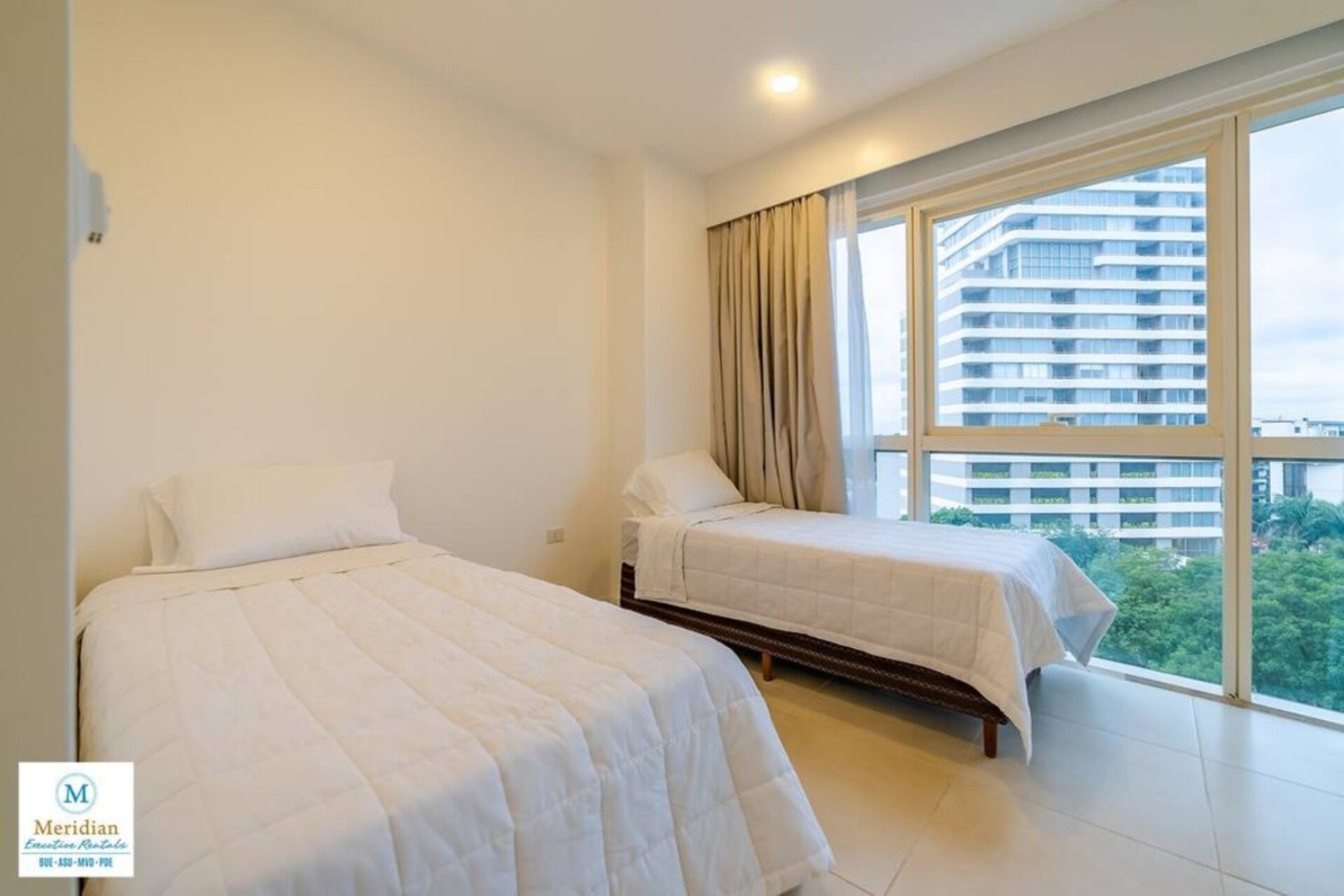 2 Dormitorios en The Tower! 5*! 4 Meridian Executive Rentals