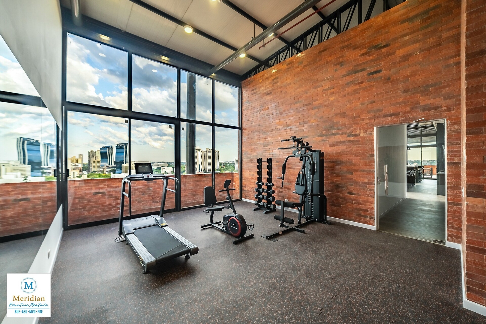 ¡Zona Shopping del Sol! ¡Nuevo! ¡High Speed WiFi! 20 Meridian Executive Rentals