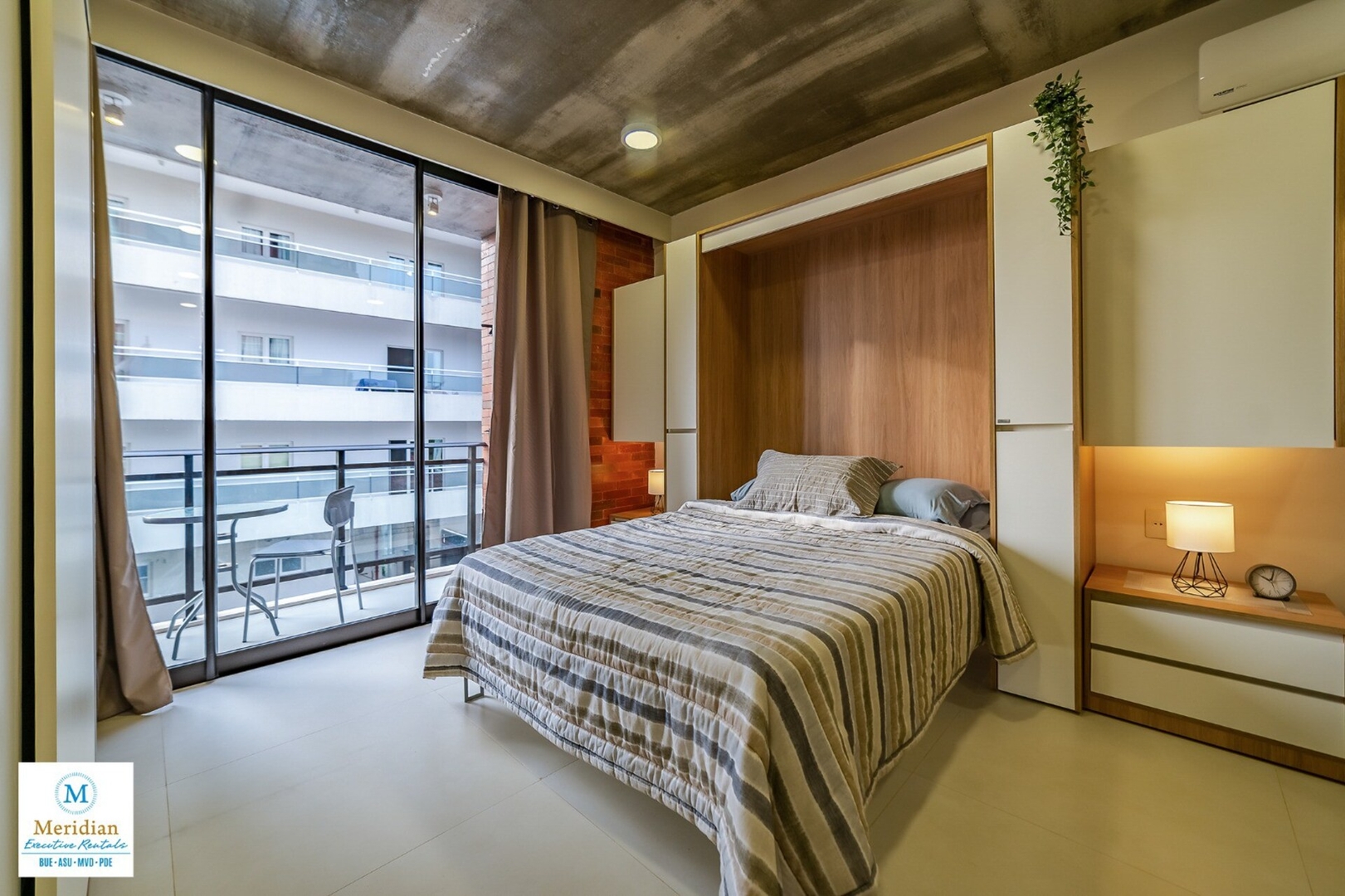 A pasos del Shopping del Sol!High Speed WiFi! 3 Meridian Executive Rentals