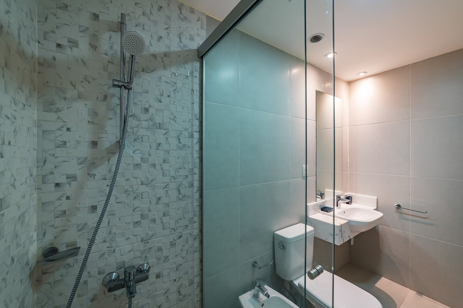 En el mejor punto de Asunción! Torre 5*! 9 Meridian Executive Rentals