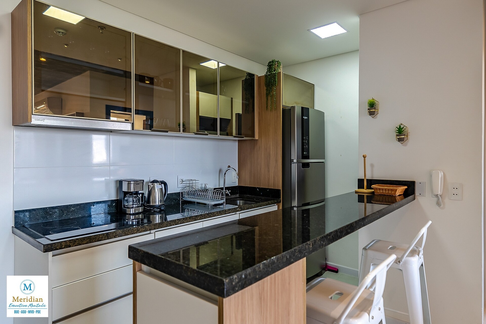 ¡Zona Shopping del Sol! ¡Nuevo! ¡High Speed WiFi! 4 Meridian Executive Rentals