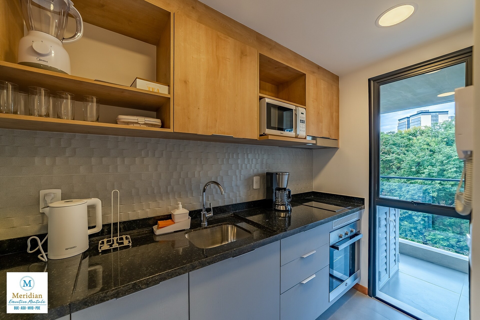  12 Meridian Executive Rentals