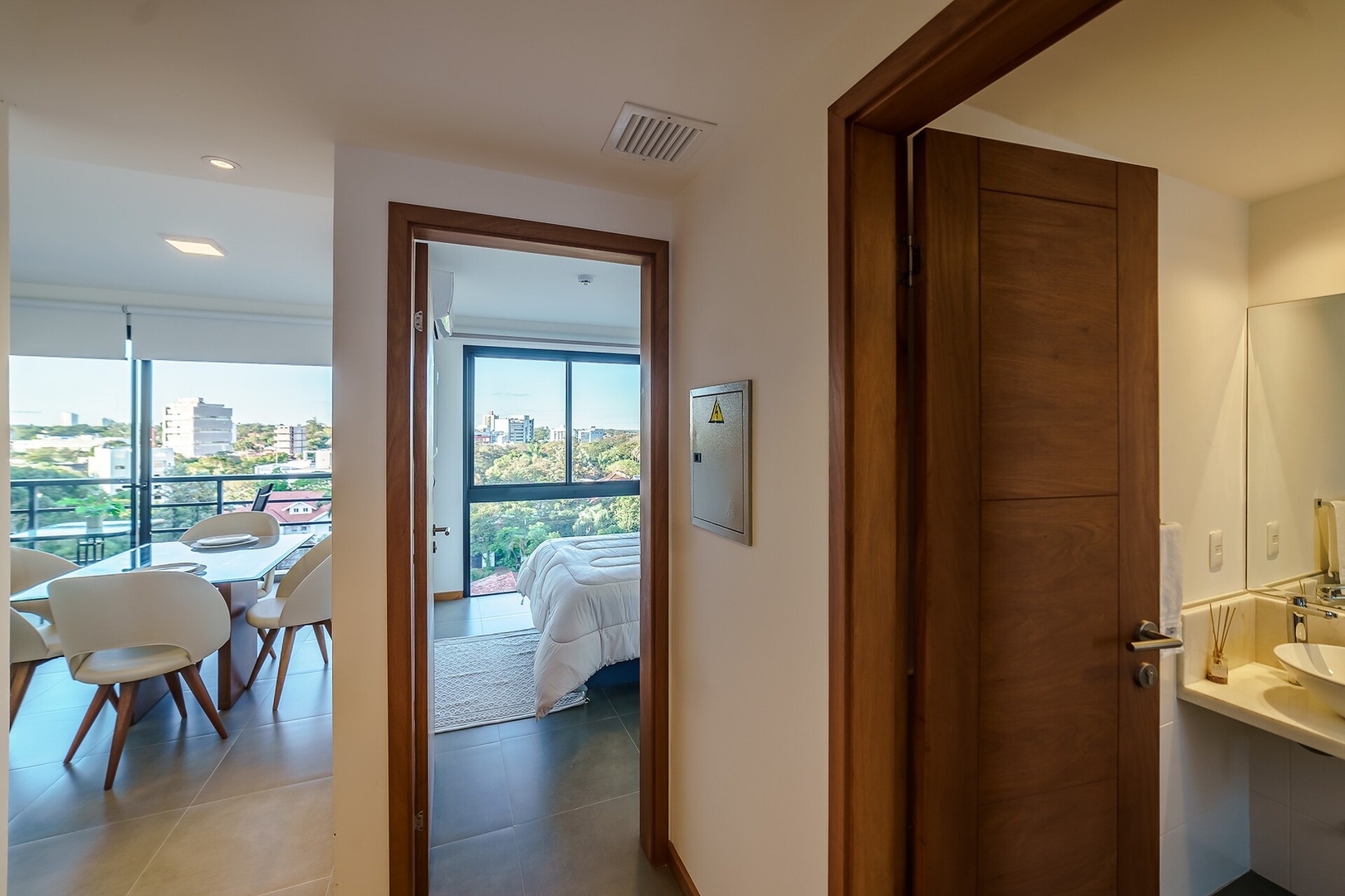  7 Meridian Executive Rentals