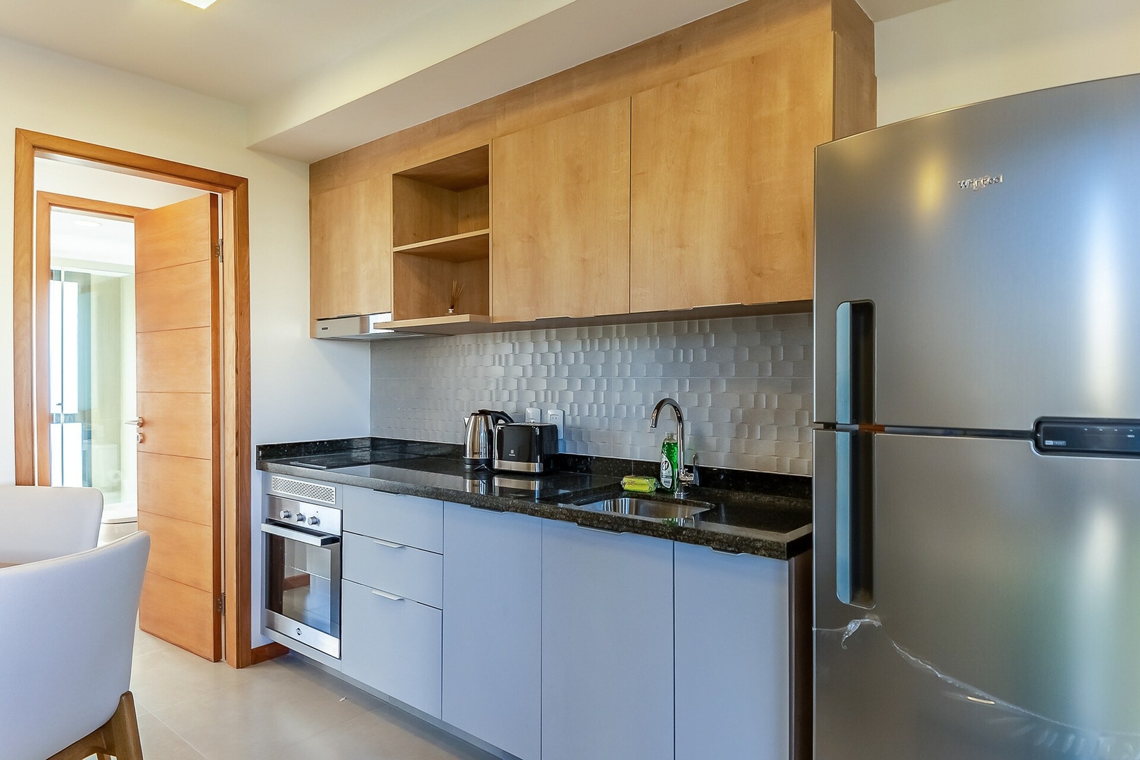 ¡A 30m del Shopping del Sol! 7 Meridian Executive Rentals