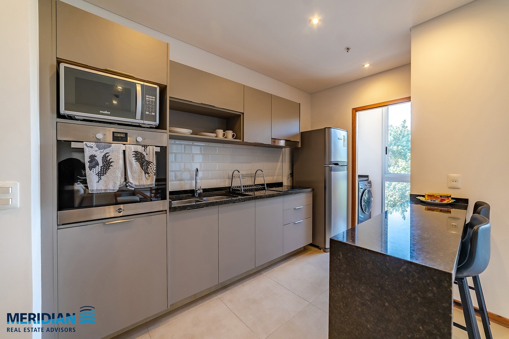 Depto premium a pasos del Shopping del Sol! 90m2! 7 Meridian Executive Rentals