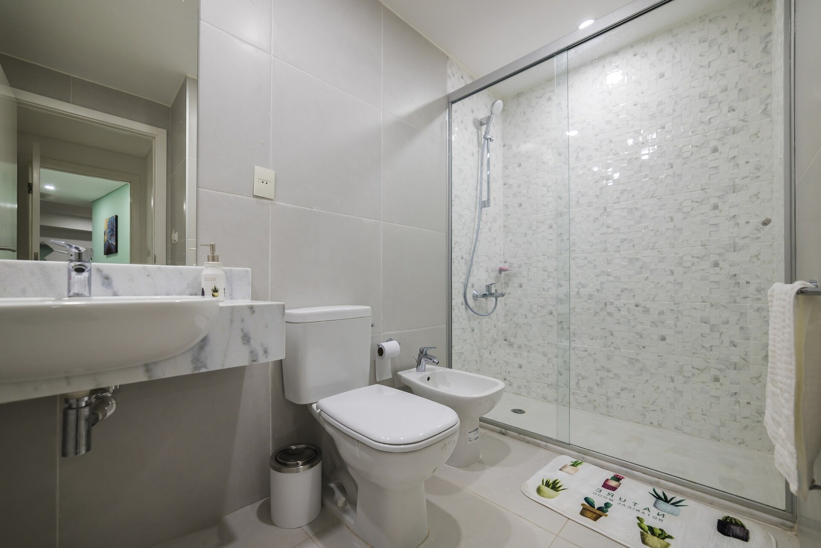 Servicios 5 estrellas y a pasos de todo! 4 Meridian Executive Rentals