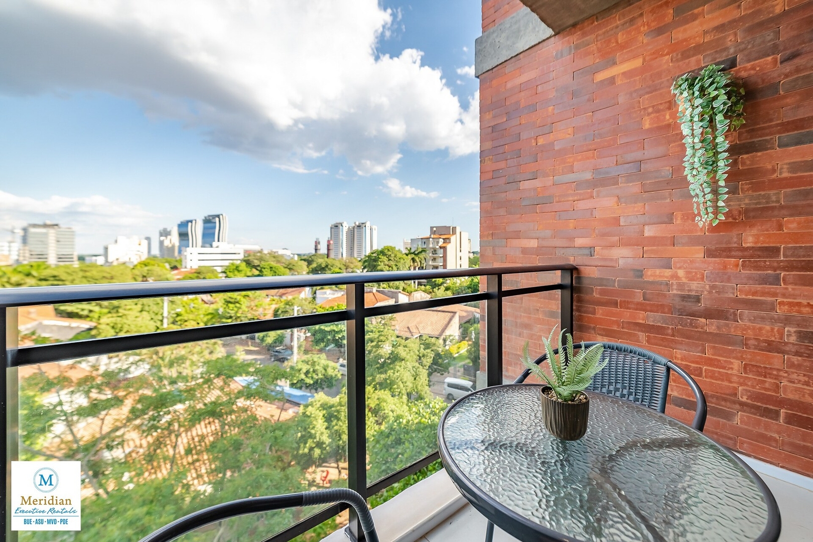 ¡Zona Shopping del Sol! ¡Nuevo! ¡High Speed WiFi! 13 Meridian Executive Rentals