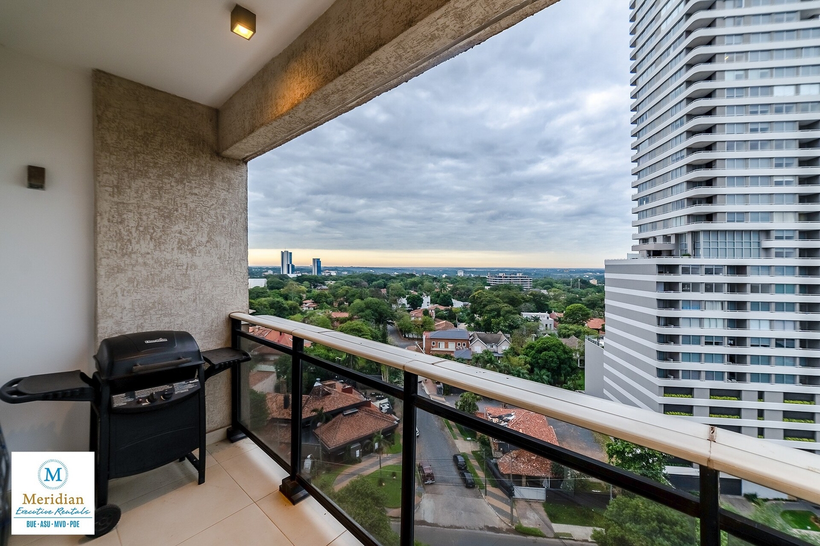  10 Meridian Executive Rentals