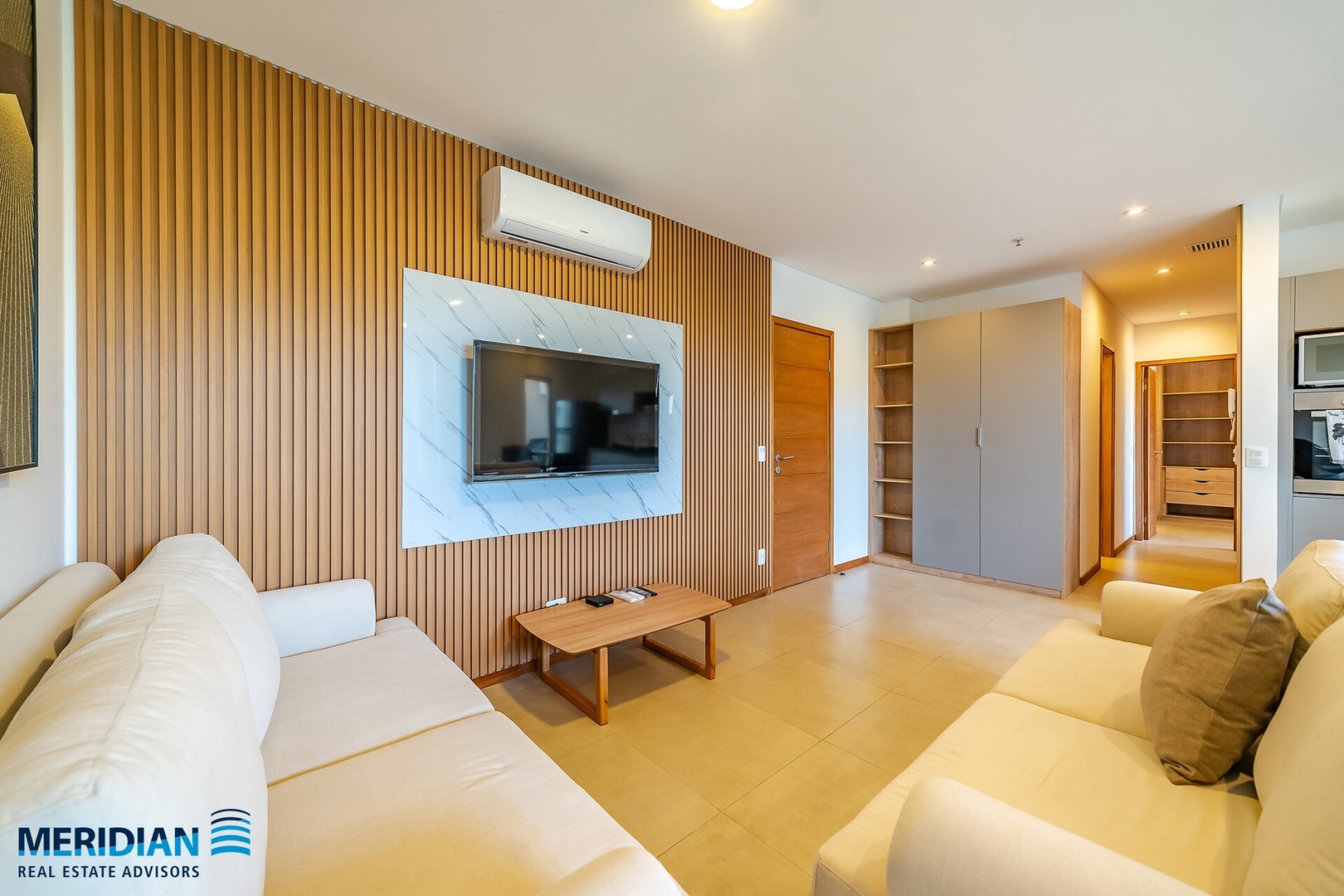 Depto premium a pasos del Shopping del Sol! 90m2! 11 Meridian Executive Rentals