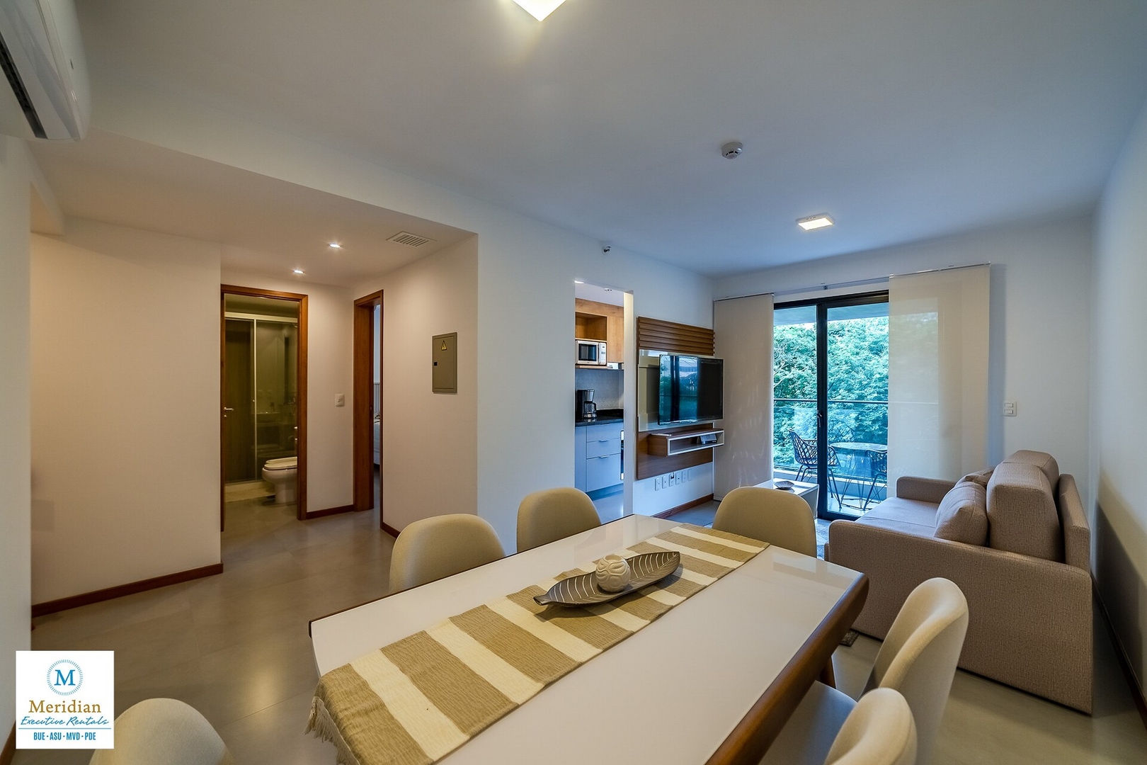  8 Meridian Executive Rentals