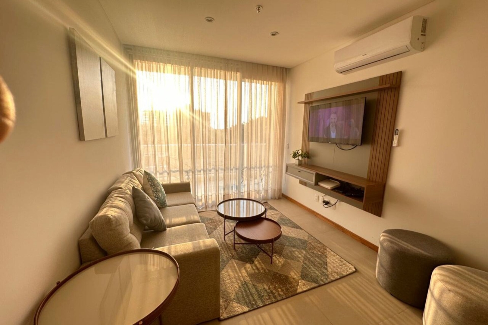  Meridian Executive Rentals