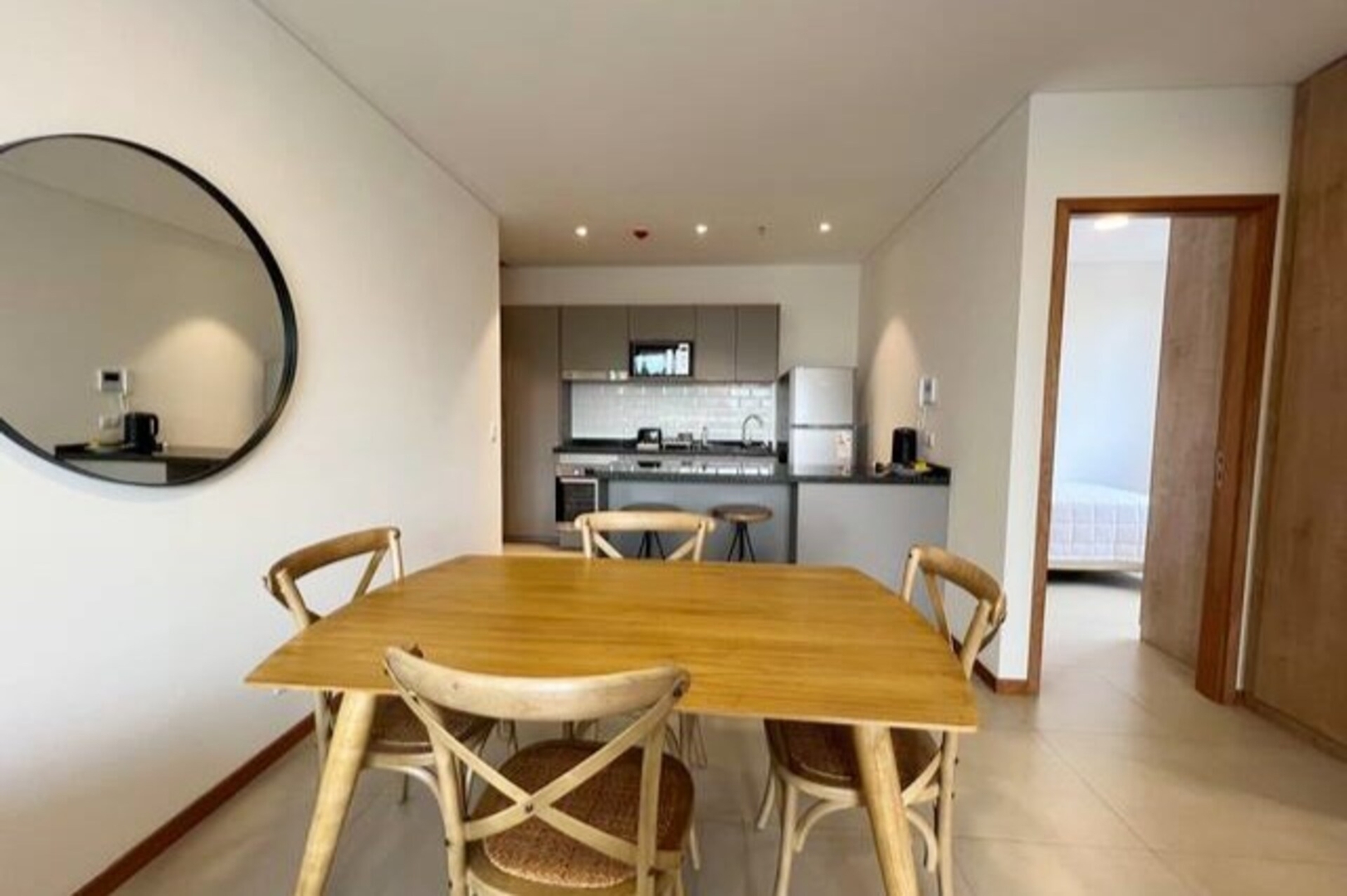 Edificio Boutique a pasos del Shopping del Sol! 8 Meridian Executive Rentals