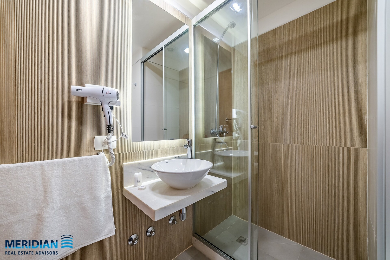 ¡A estrenar y a 30m del Shopping del Sol! 9 Meridian Executive Rentals