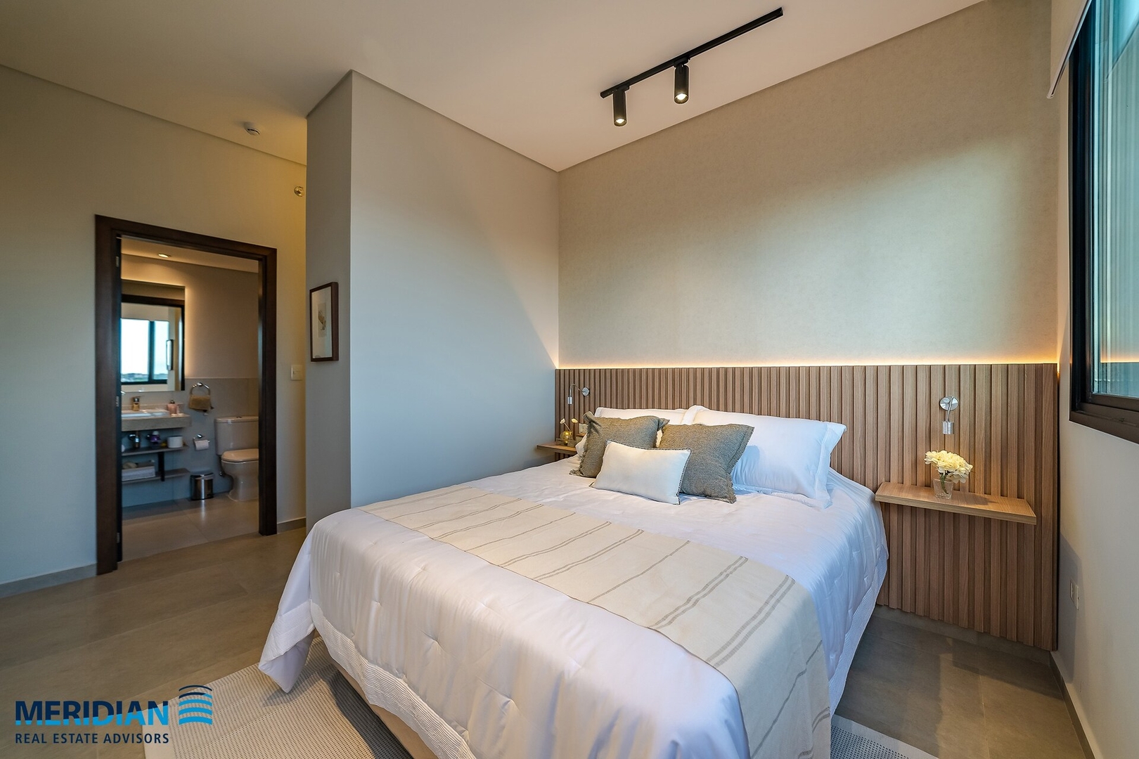 ¡A pasos del Shopping del Sol c/deco Profesional! 7 Meridian Executive Rentals