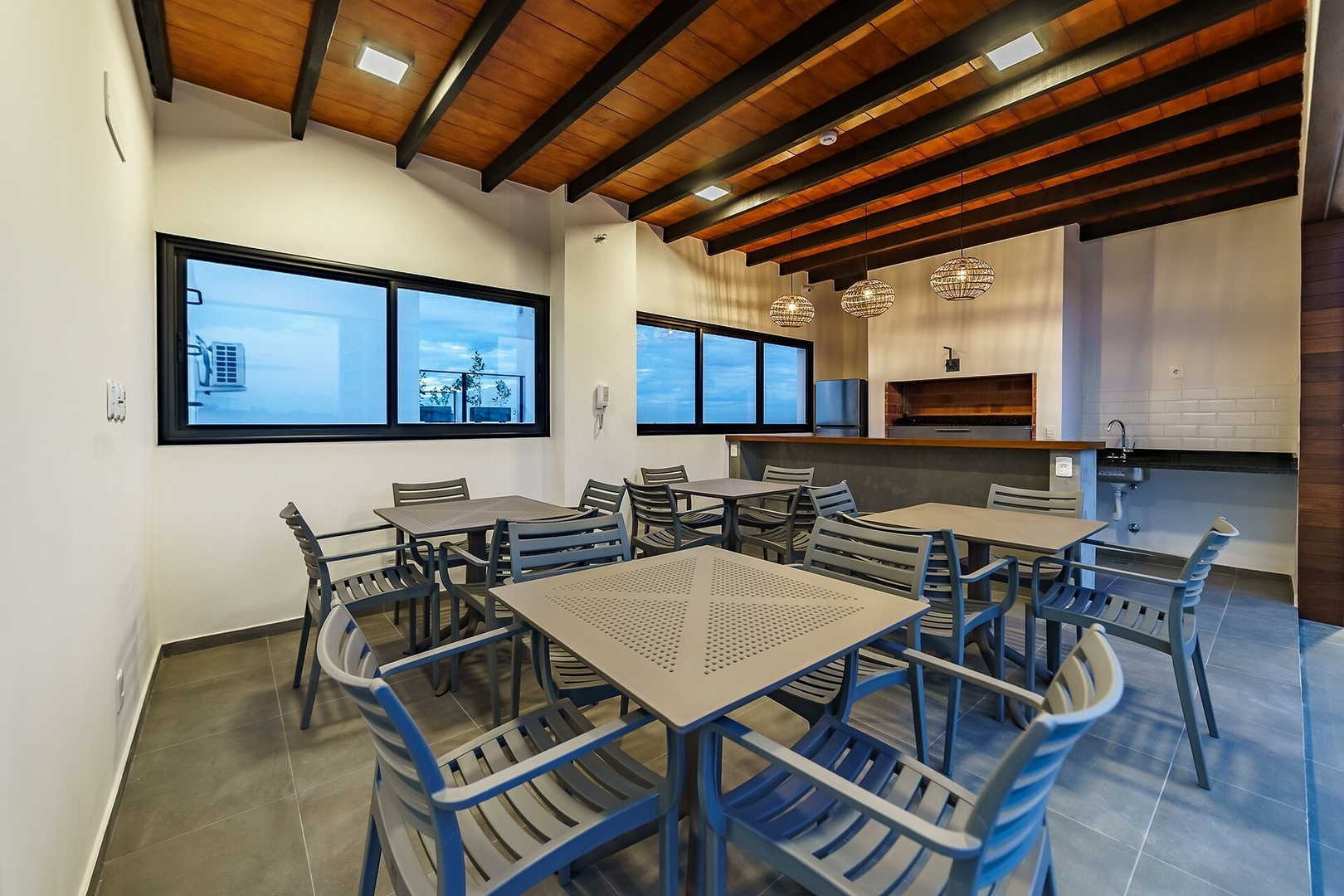  18 Meridian Executive Rentals