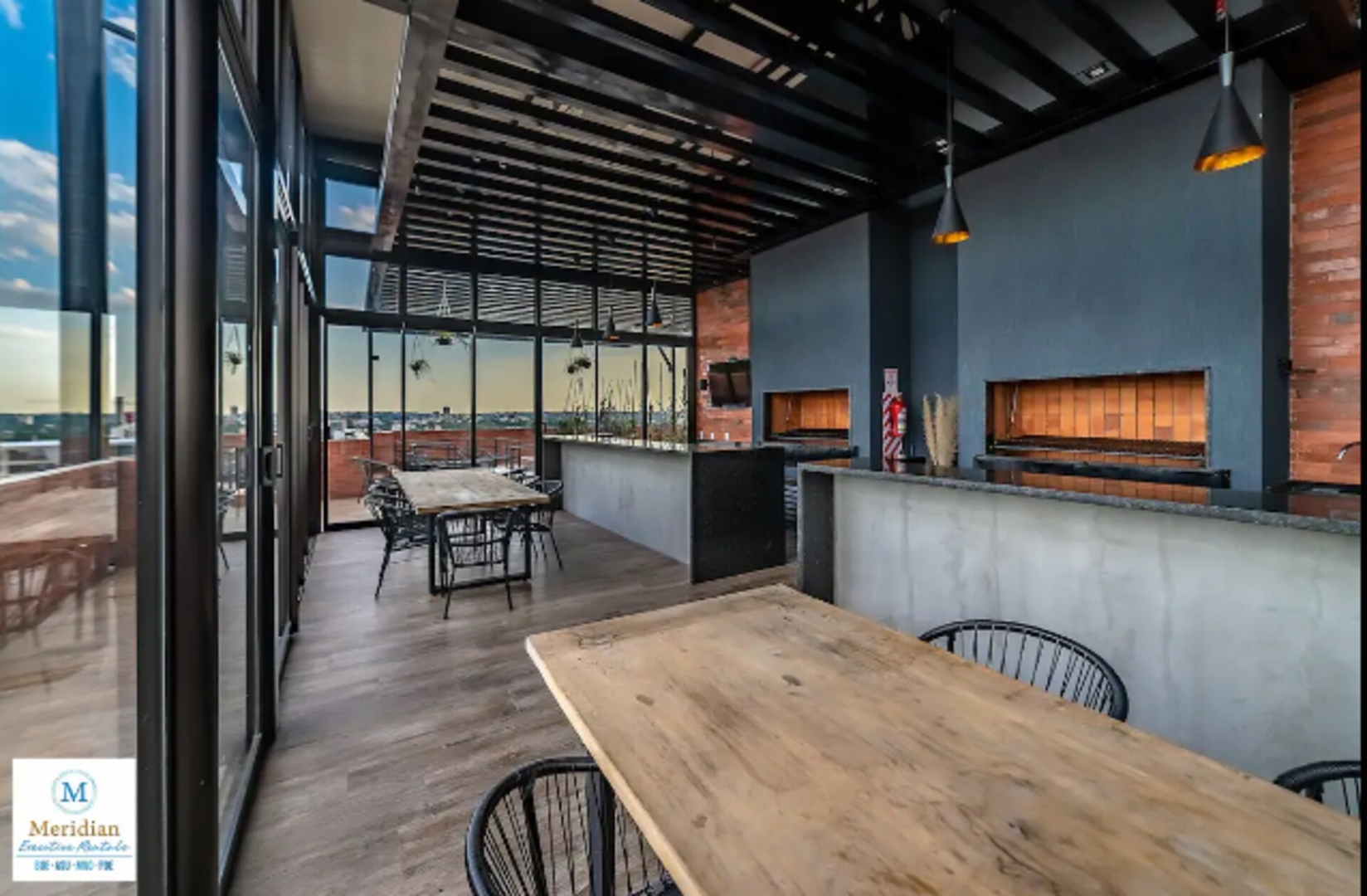 Great Studio 10 Meridian Executive Rentals