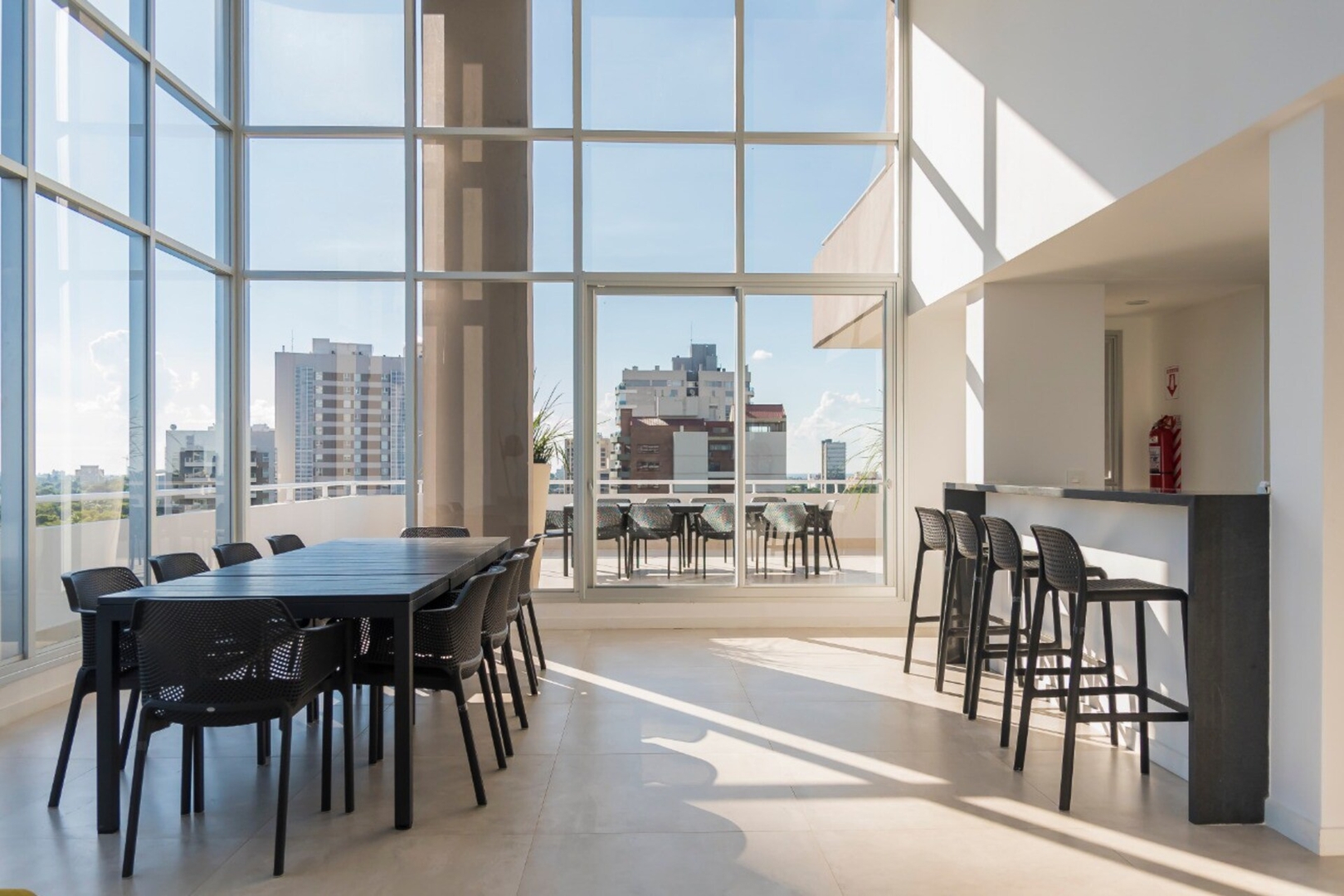 ¡Zona Shoppings! ¡Piso 23! Servicios 5*  Max WiFi 15 Meridian Executive Rentals