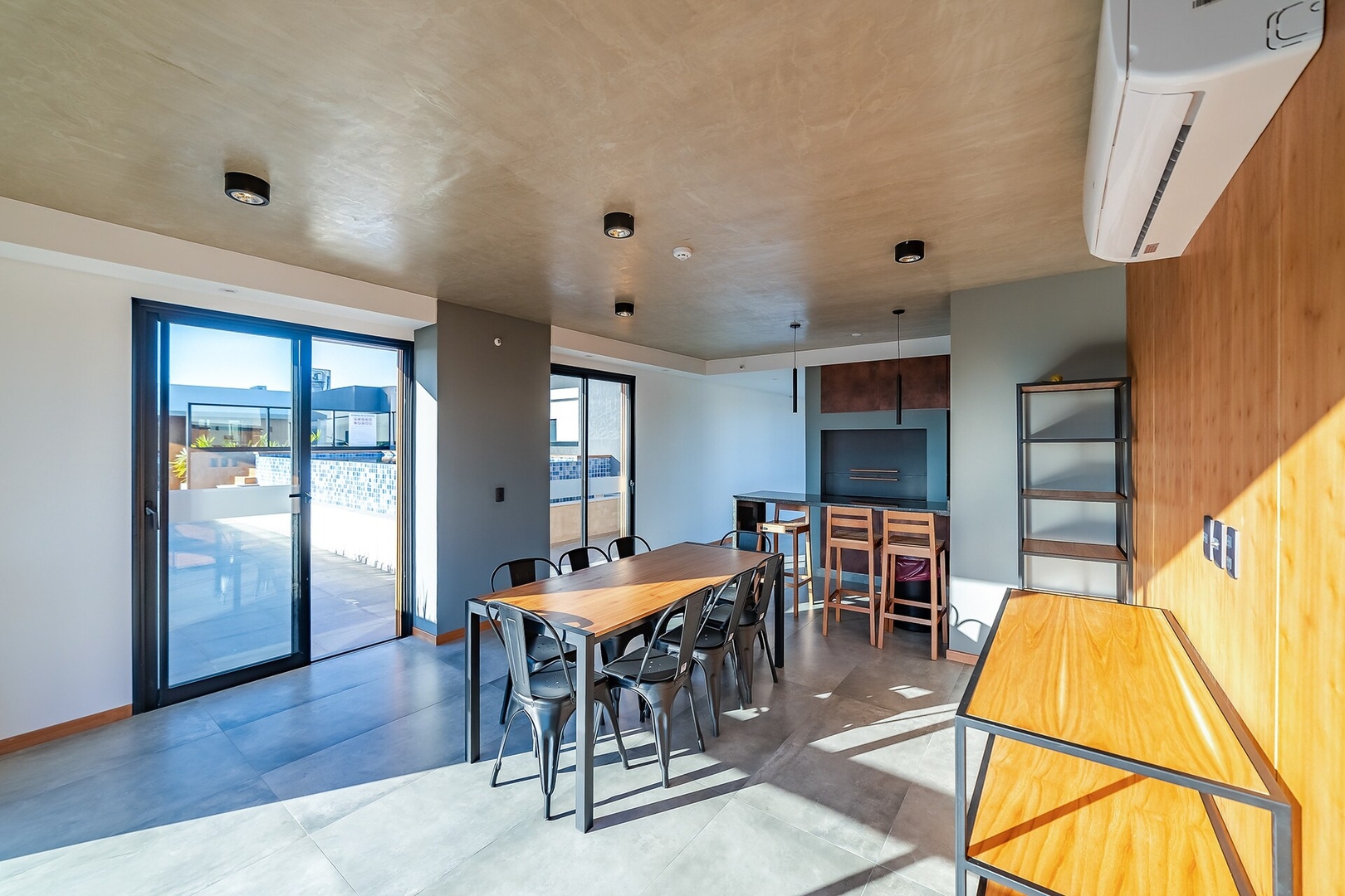 ¡A 30m del Shopping del Sol! 18 Meridian Executive Rentals