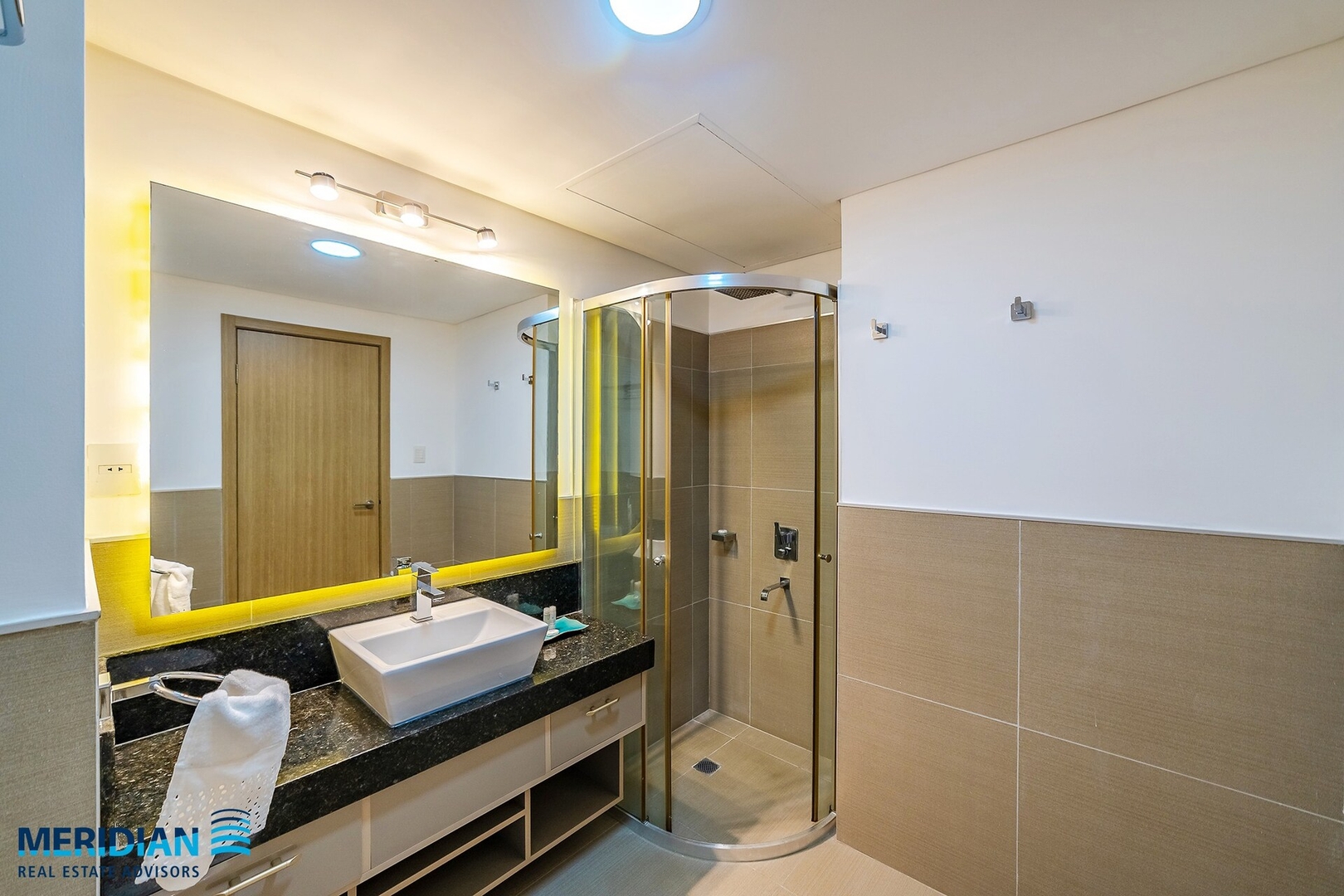 Lujoso departamento a estrenar, zona Shopping! 15 Meridian Executive Rentals