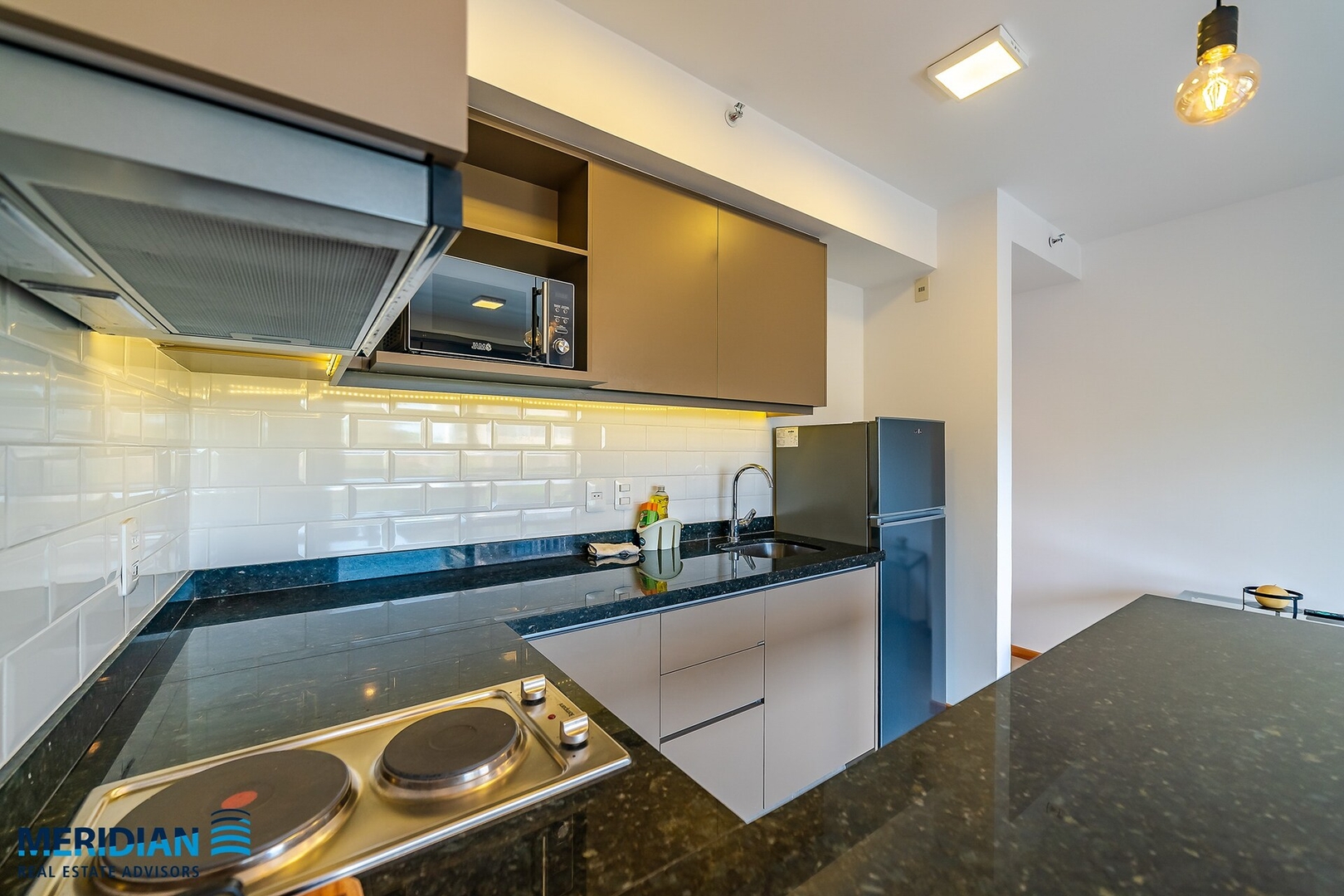 ¡A pasos de Paseo Galería! 9 Meridian Executive Rentals