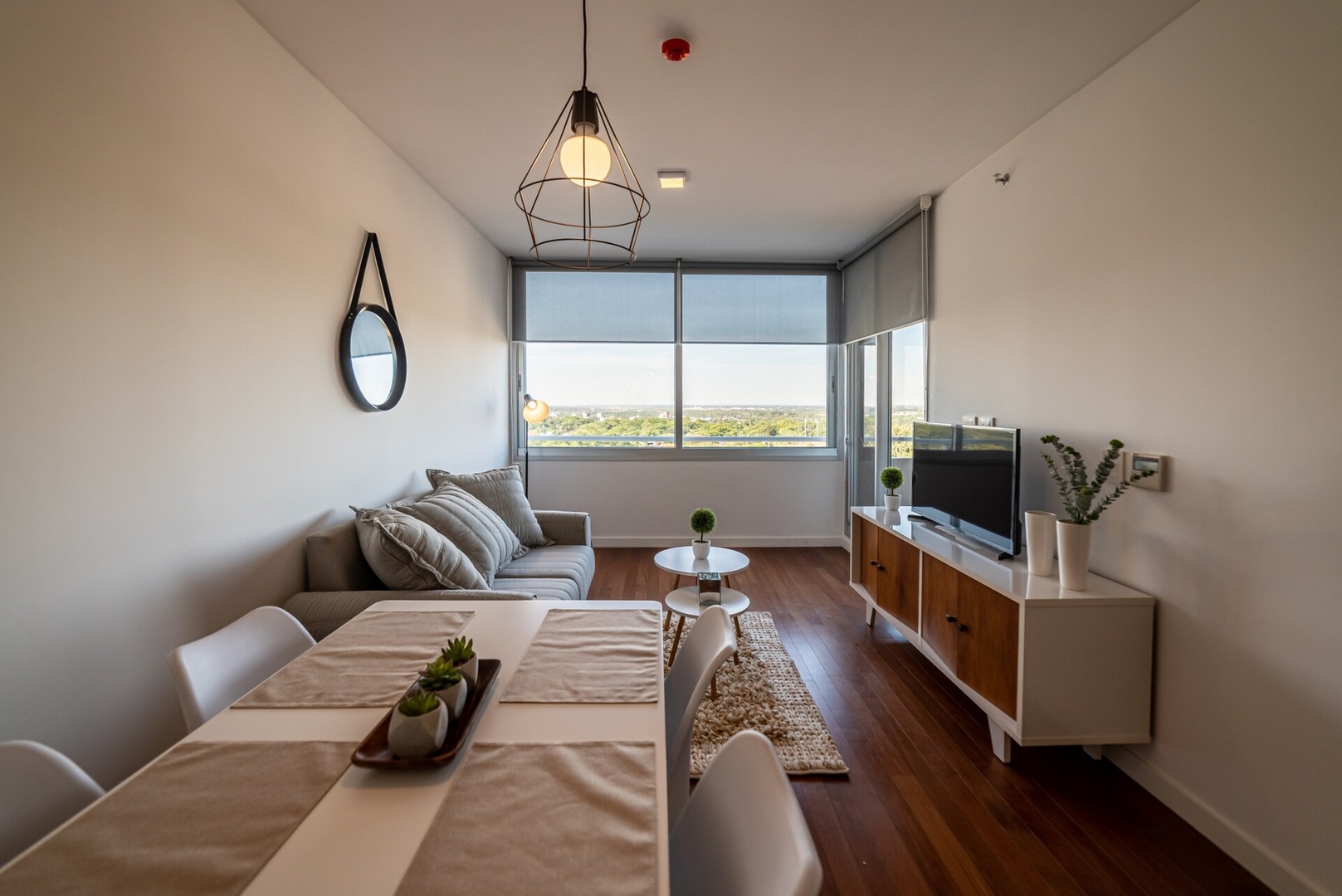 SkyTower, a pasos de todo lo mejor de ASU! 2 Meridian Executive Rentals