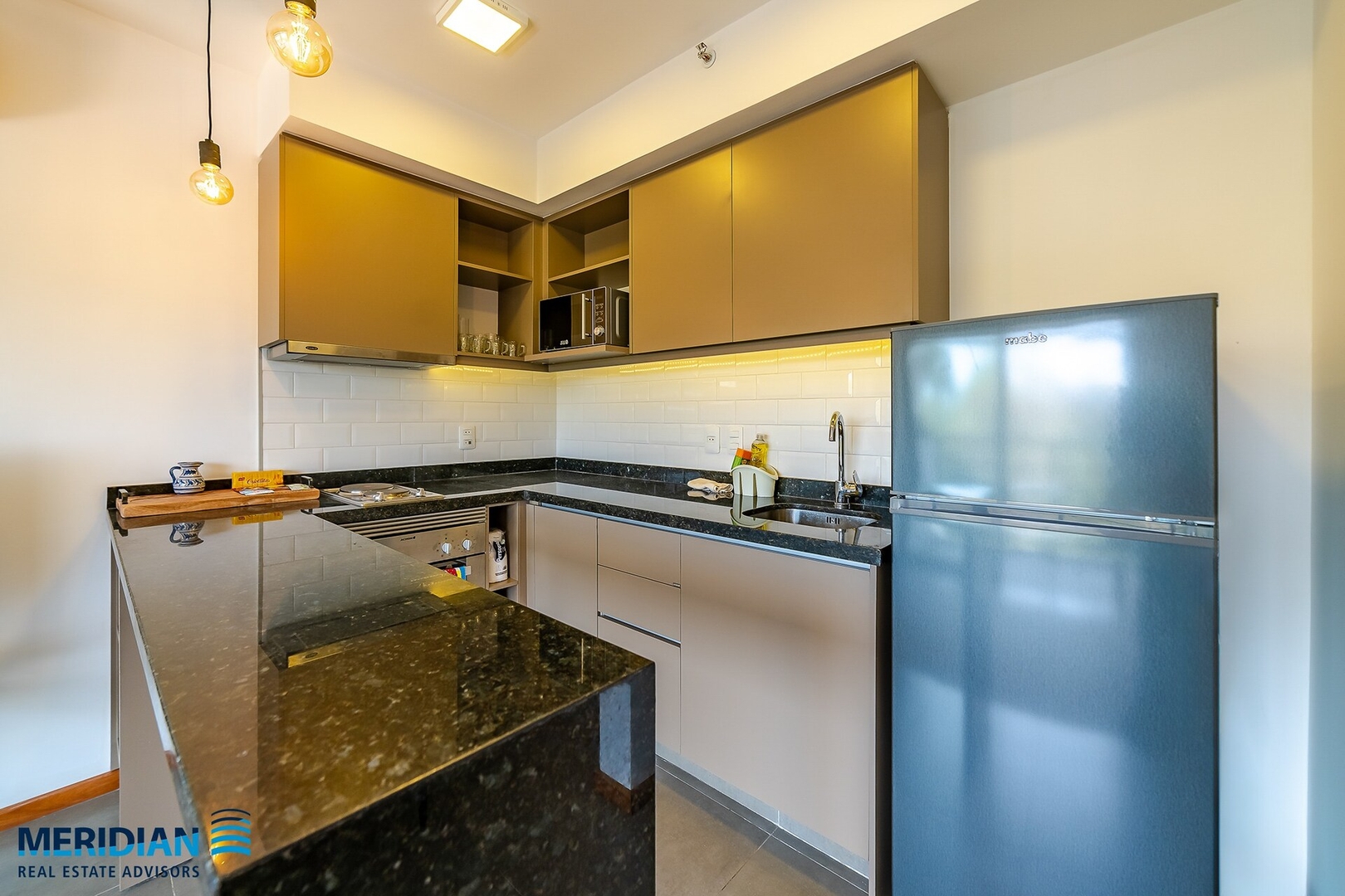 ¡A pasos de Paseo Galería! 12 Meridian Executive Rentals