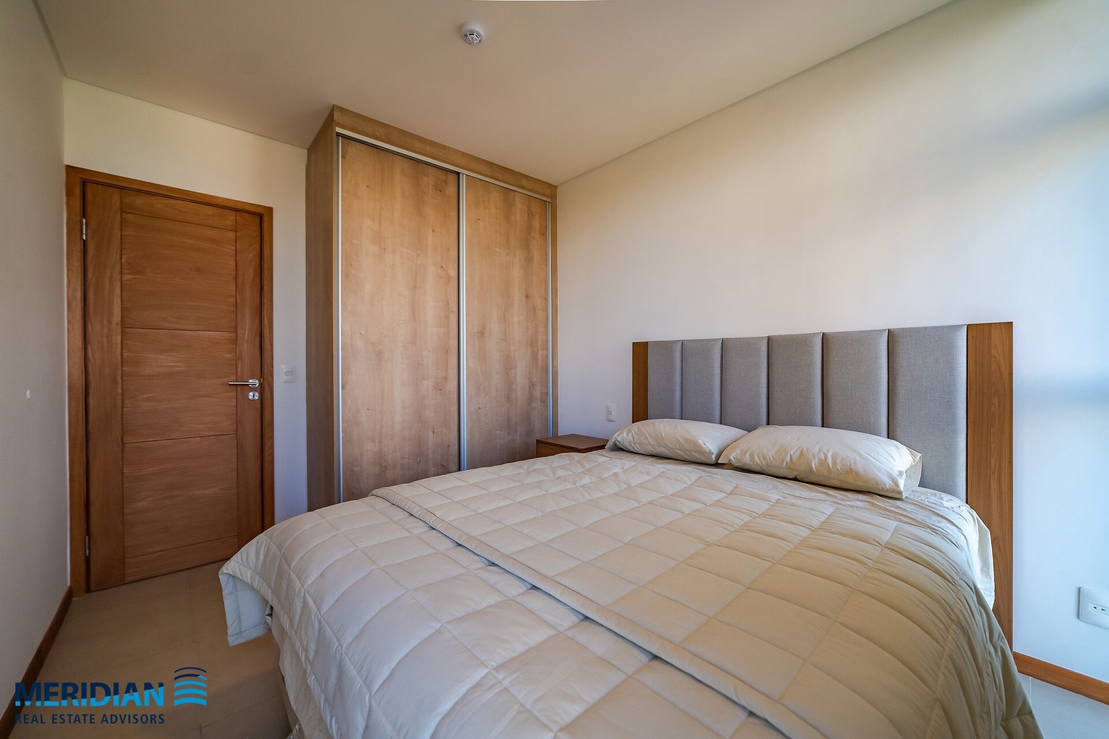 Edificio boutique. A pasos del Shopping del Sol! 6 Meridian Executive Rentals