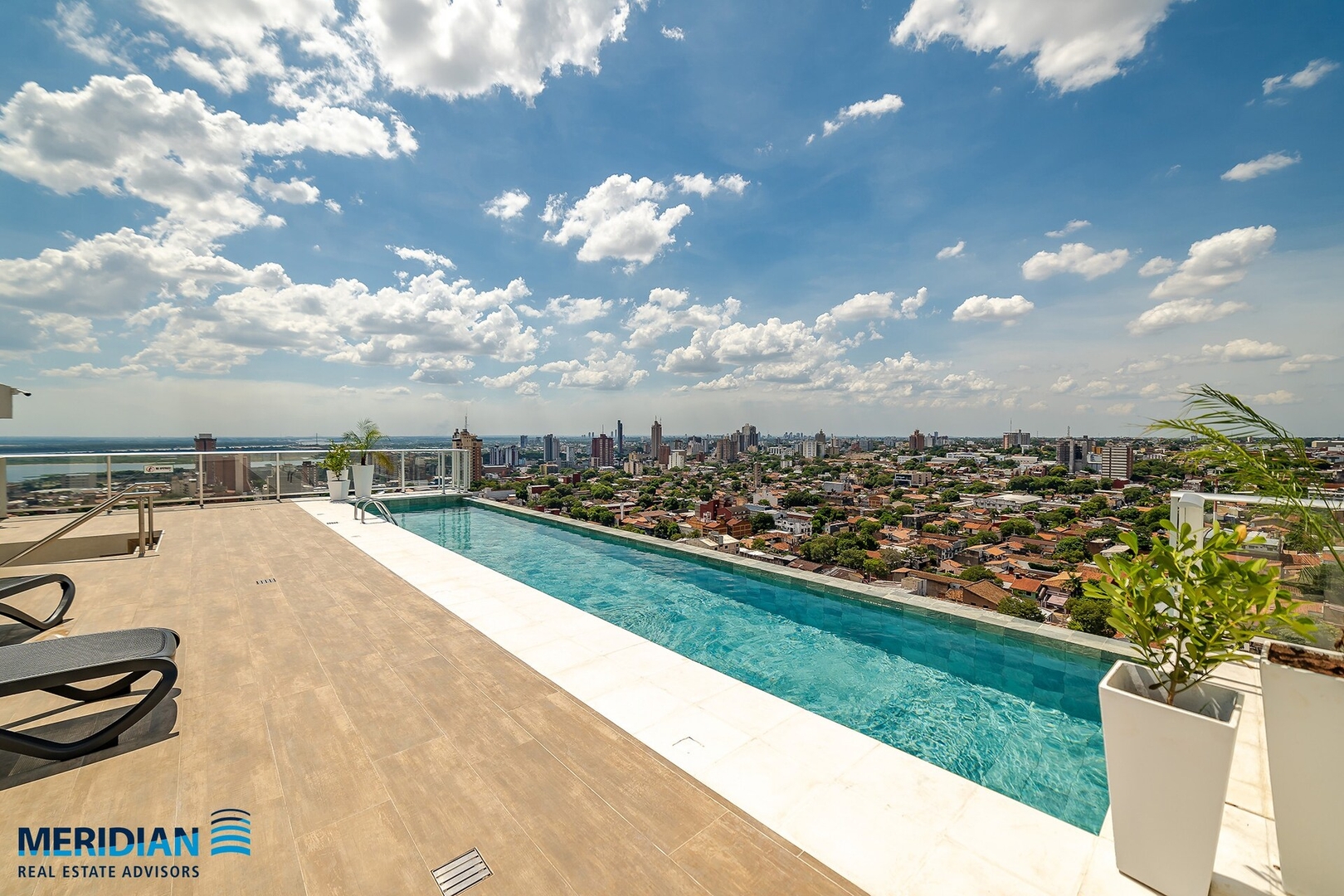 ¡A pasos del Centro con increíbles vistas! 5* 9 Meridian Executive Rentals