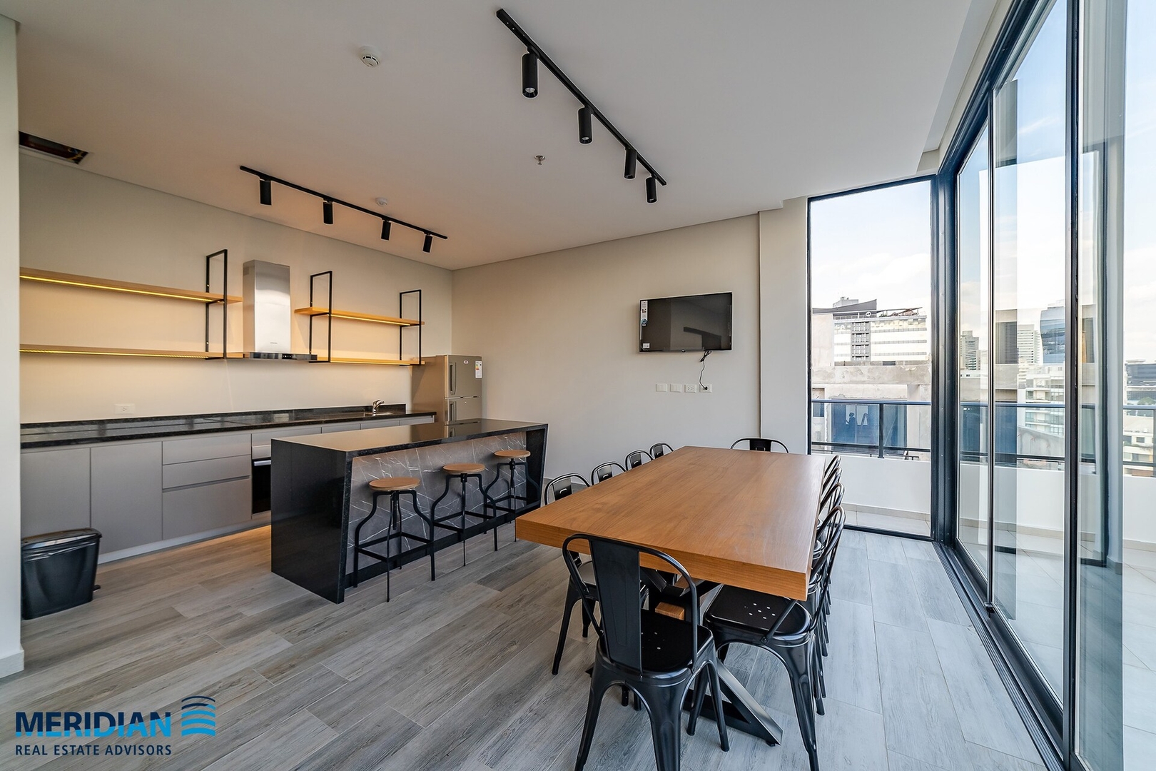 ¡A pasos del Shopping del Sol c/deco Profesional! 28 Meridian Executive Rentals