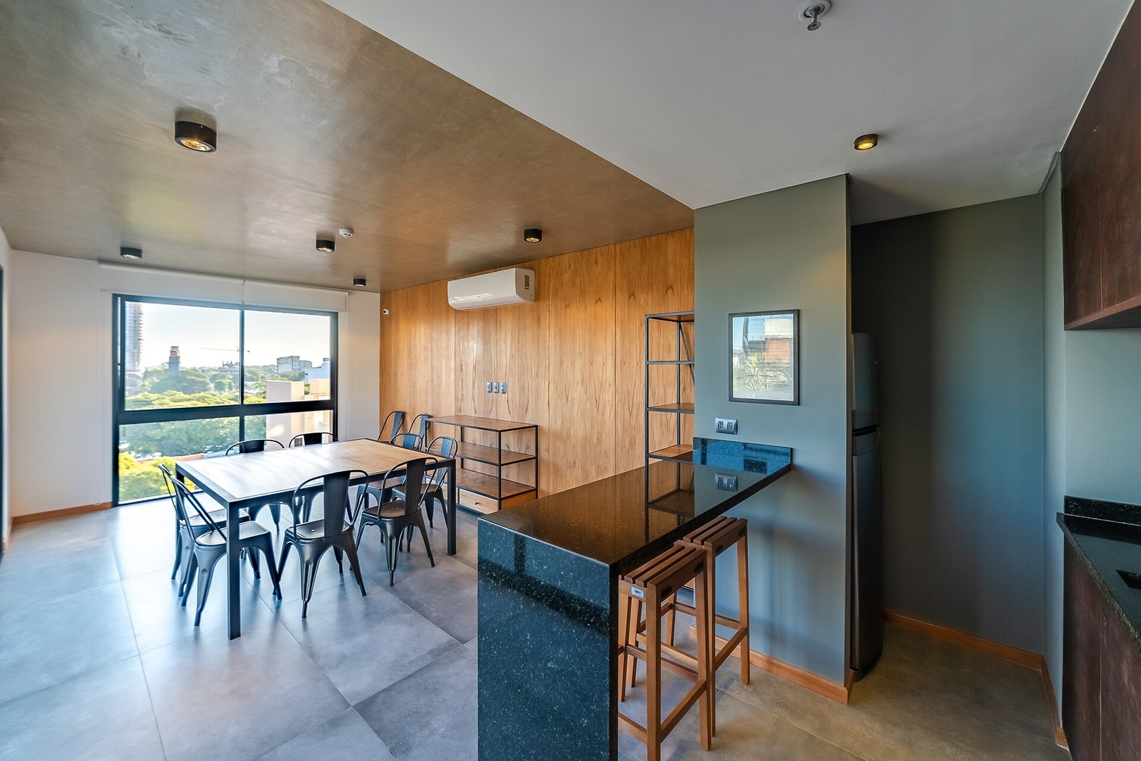 ¡A 30m del Shopping del Sol! 22 Meridian Executive Rentals