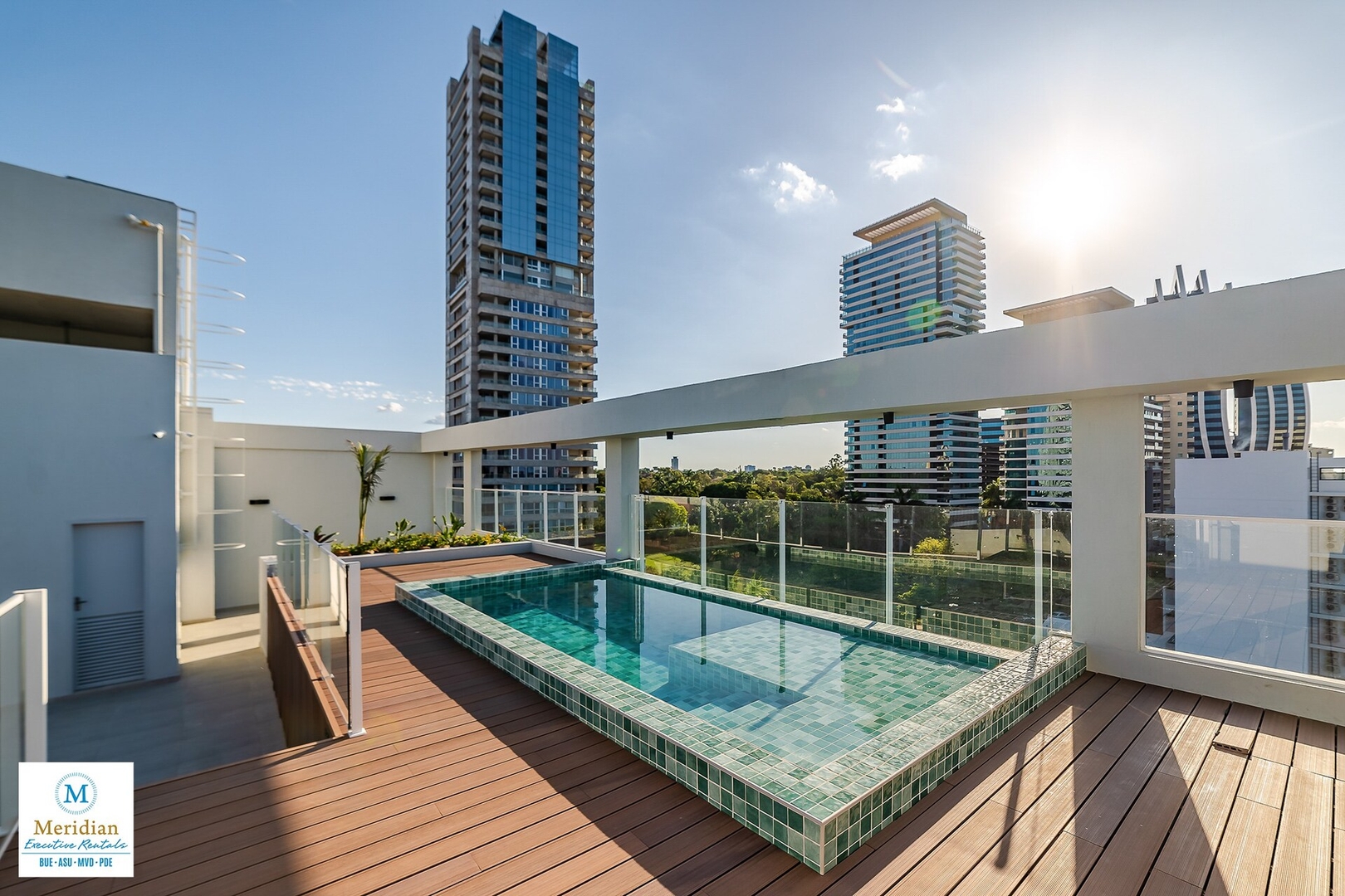 ¡Edificio Boutique a 200m de Paseo La Galería! 17 Meridian Executive Rentals