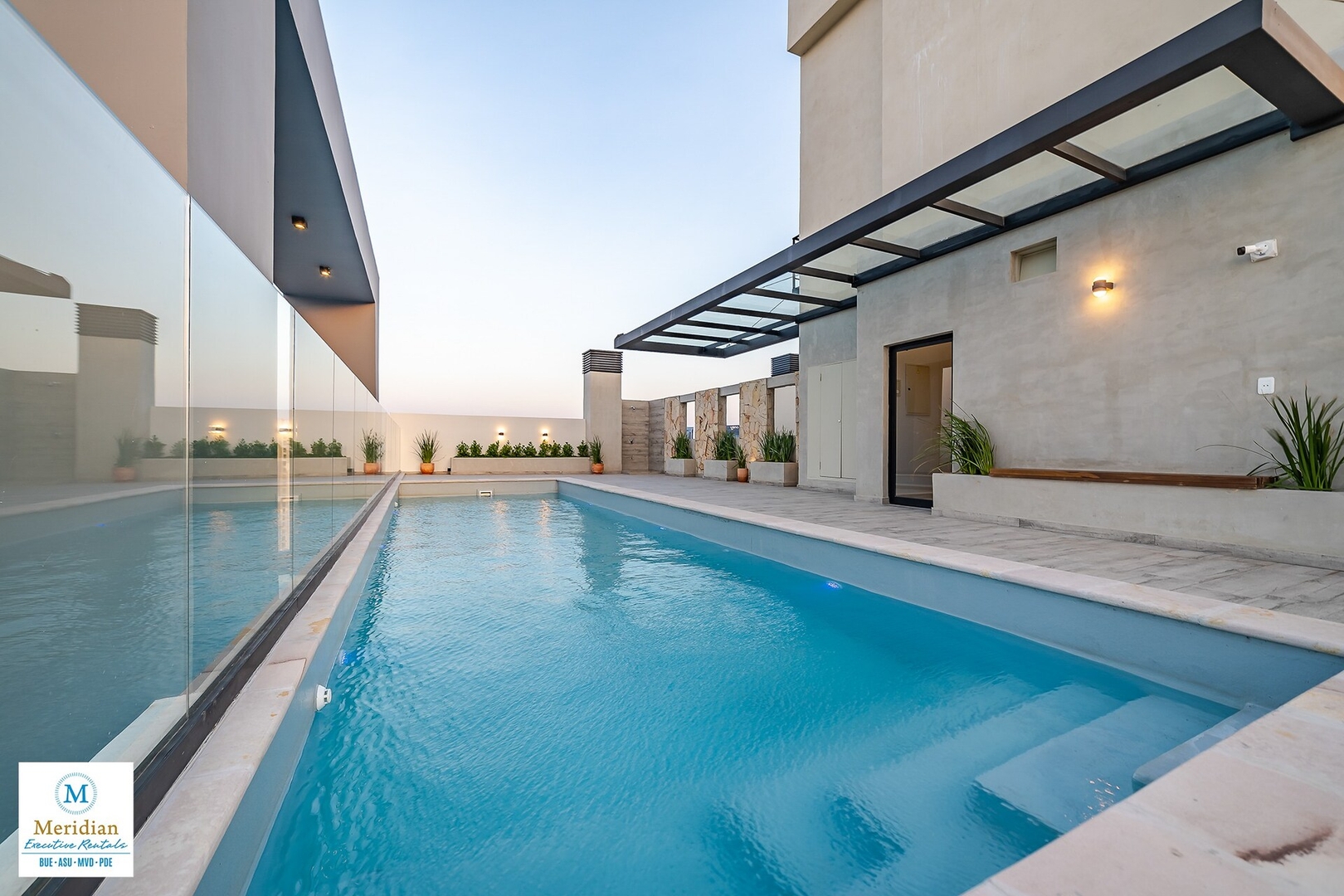 ¡A estrenar y en zona top! ¡Servicios 5*! 19 Meridian Executive Rentals