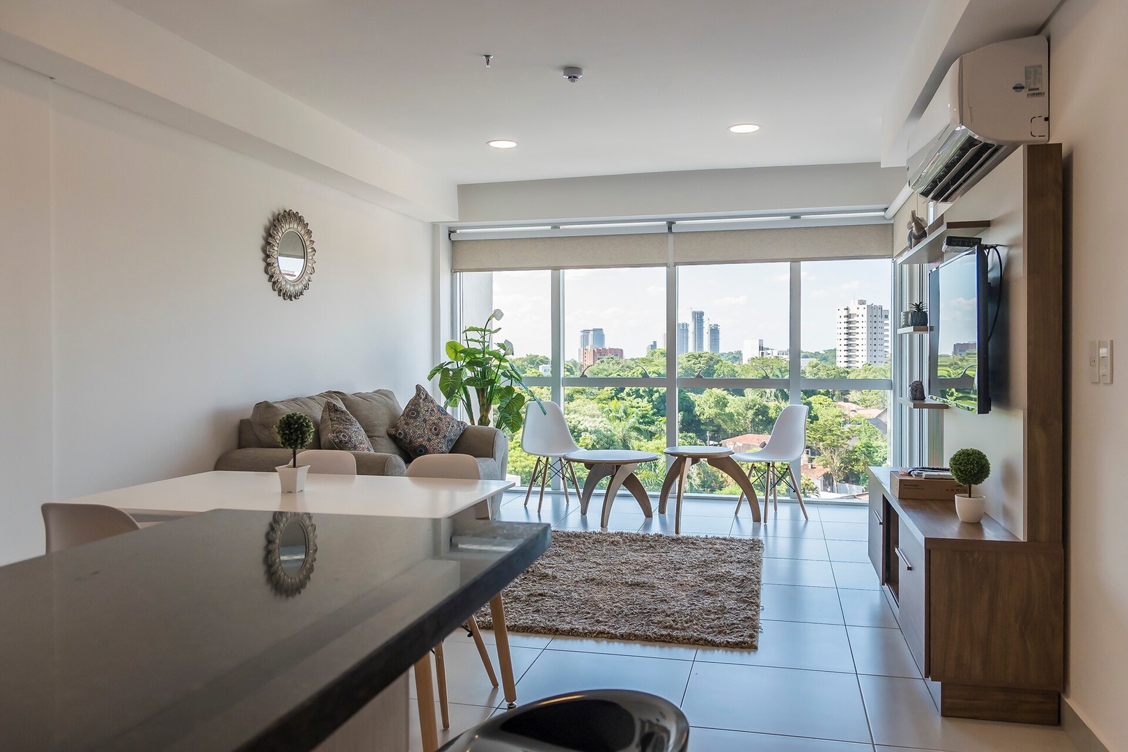  Meridian Executive Rentals