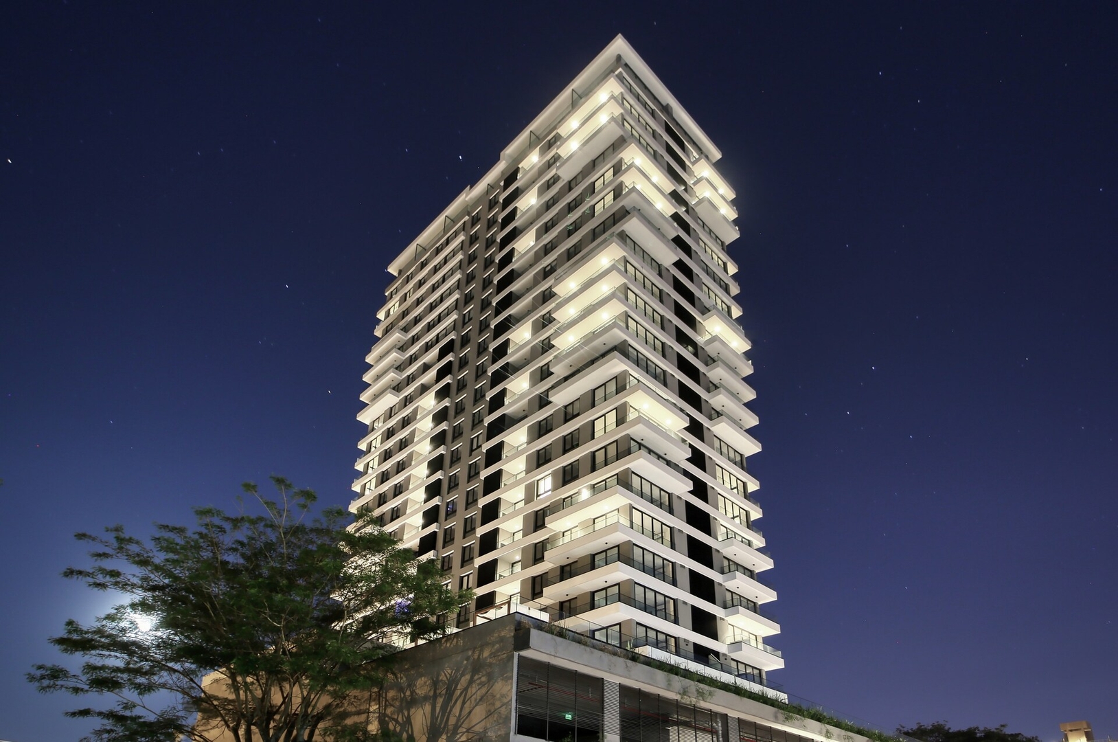  17 Meridian Executive Rentals