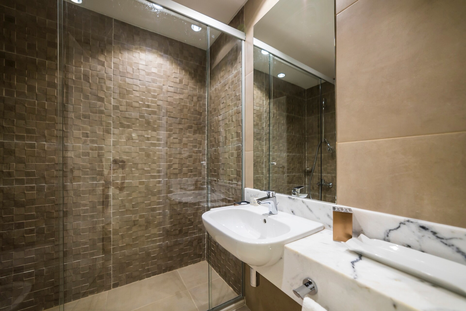 A pasos de los Shoppings y principales puntos! 15 Meridian Executive Rentals