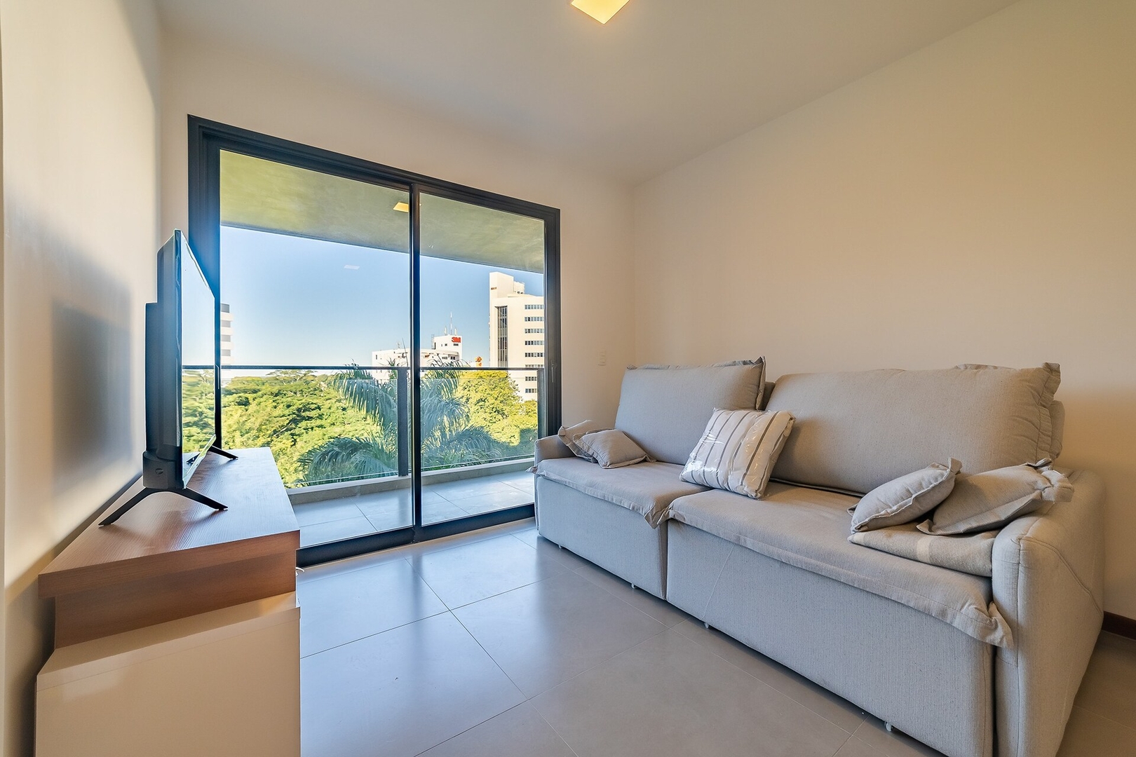  7 Meridian Executive Rentals