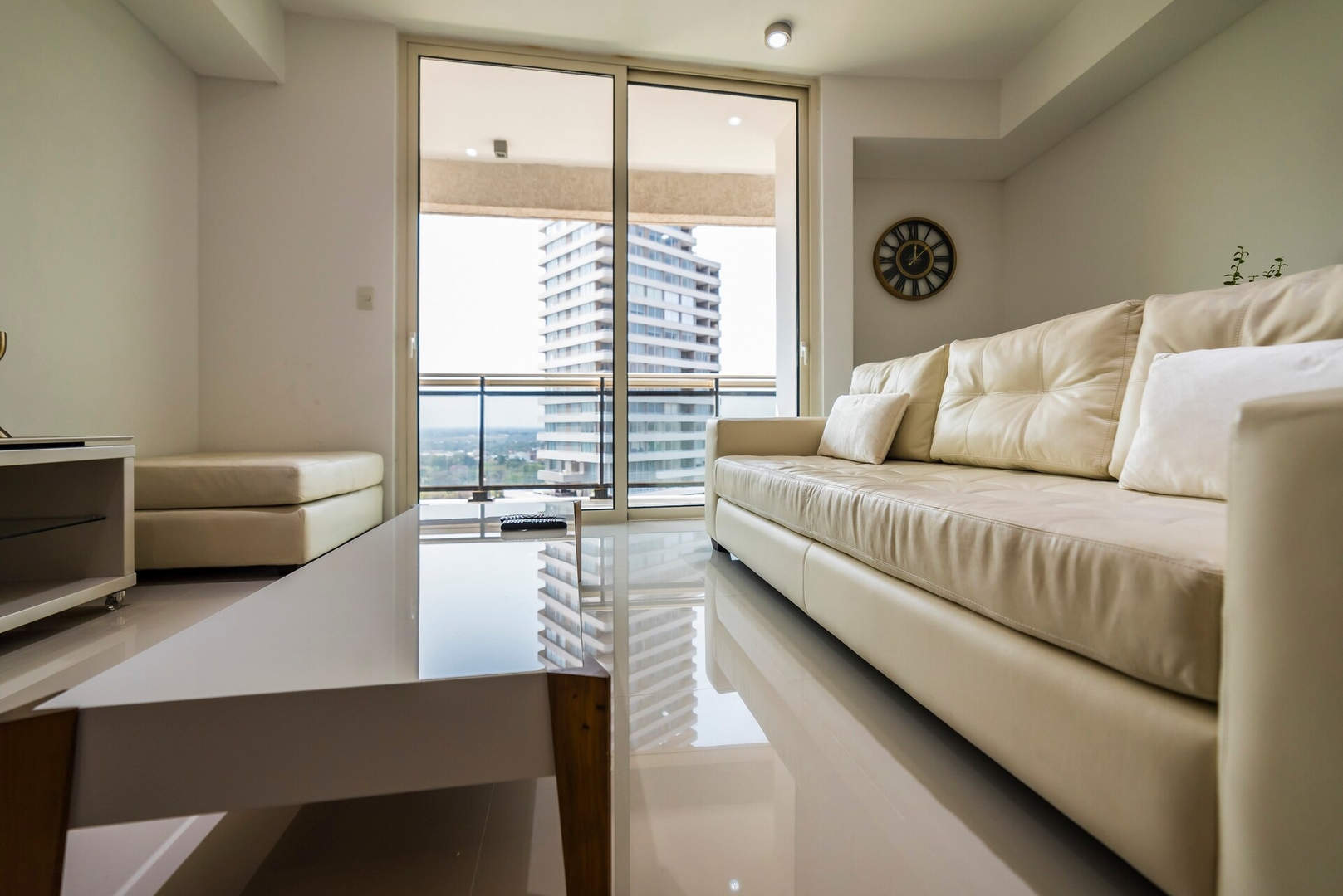 A pasos de los Shoppings y principales puntos! 9 Meridian Executive Rentals