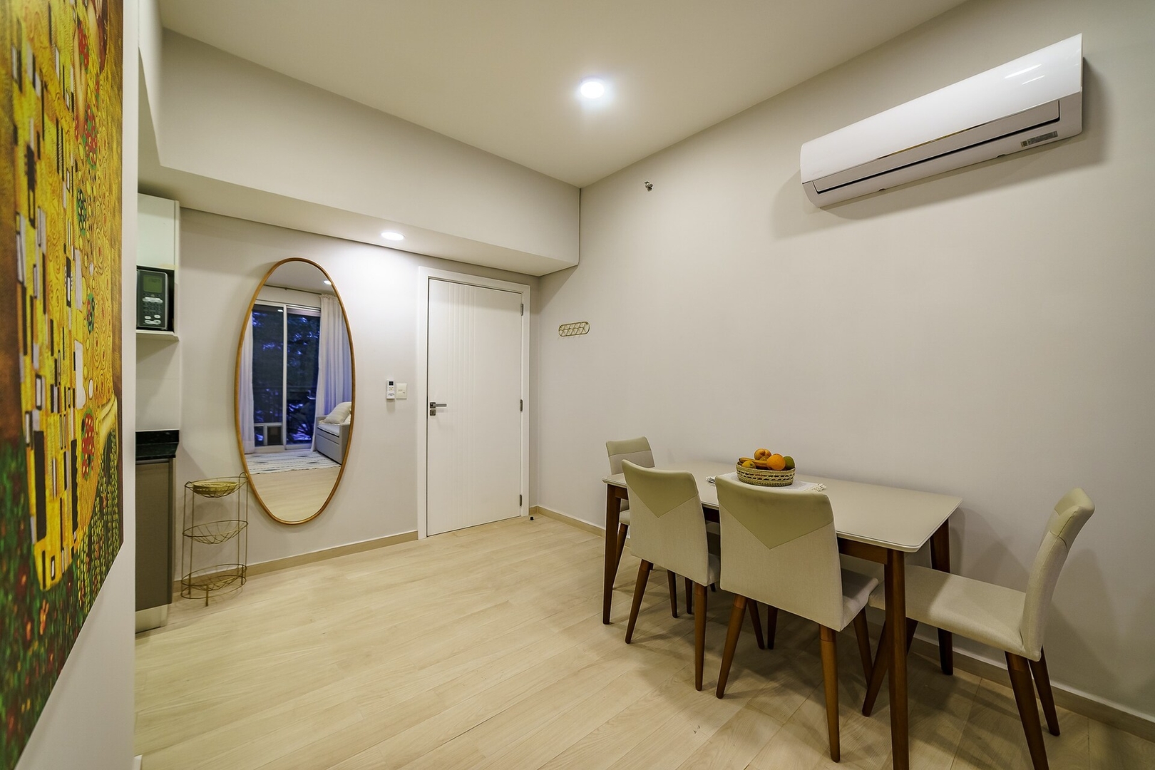  2 Meridian Executive Rentals