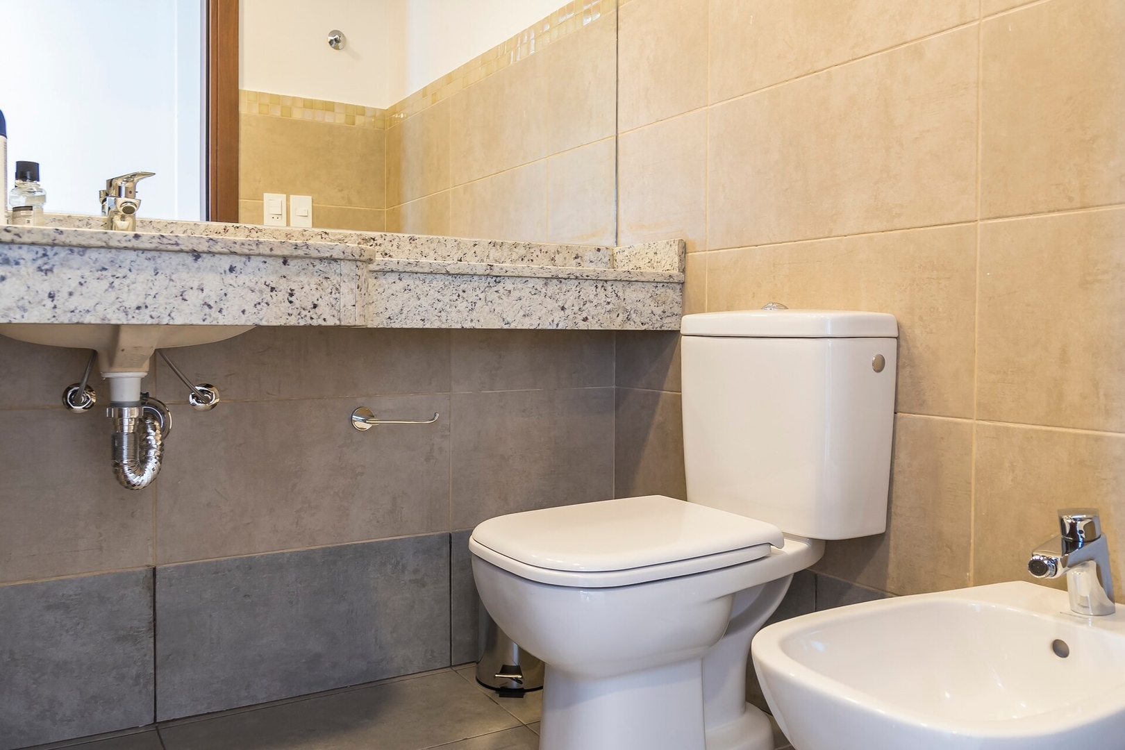  12 Meridian Executive Rentals
