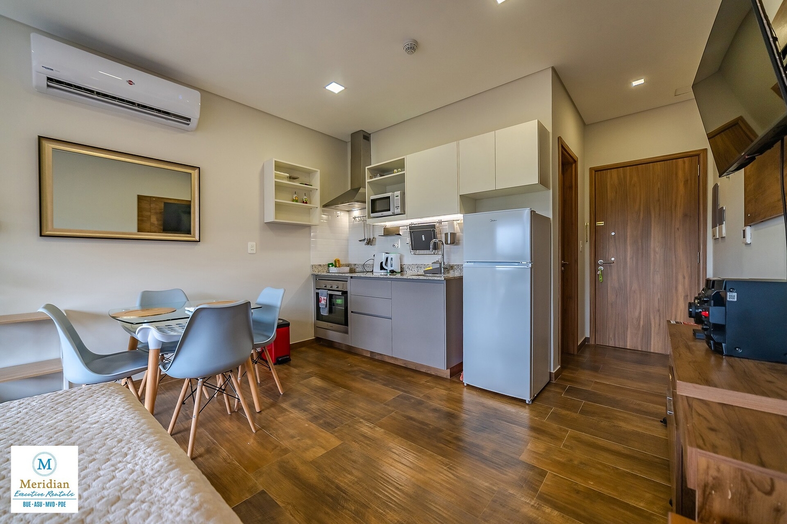 ¡A estrenar y en zona top! ¡Servicios 5*! 7 Meridian Executive Rentals