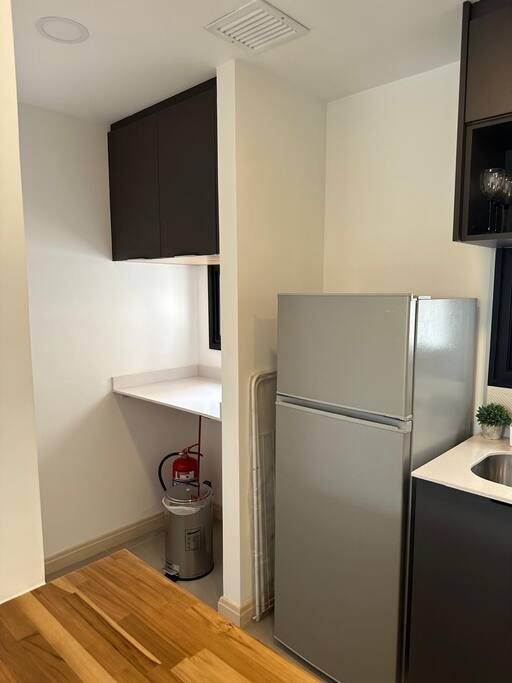 Alban. A pasos del shopping del Sol! 8 Meridian Executive Rentals