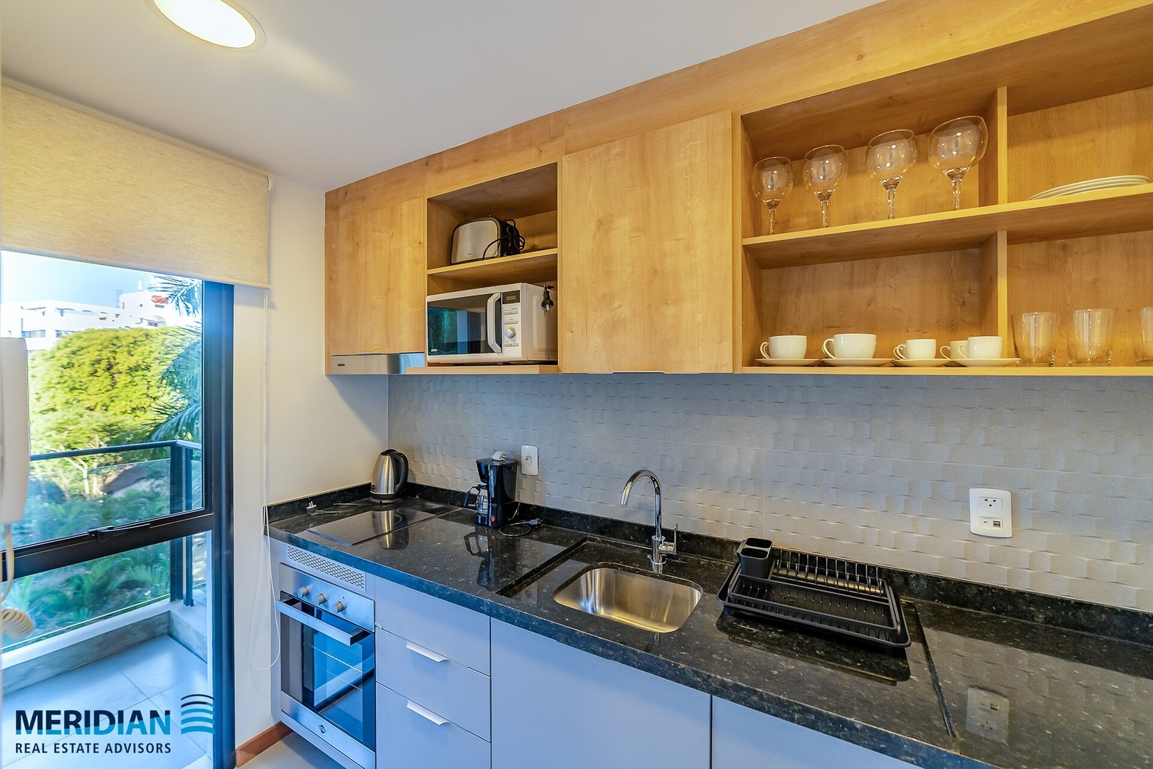 ¡A estrenar y a 30m del Shopping del Sol! 6 Meridian Executive Rentals